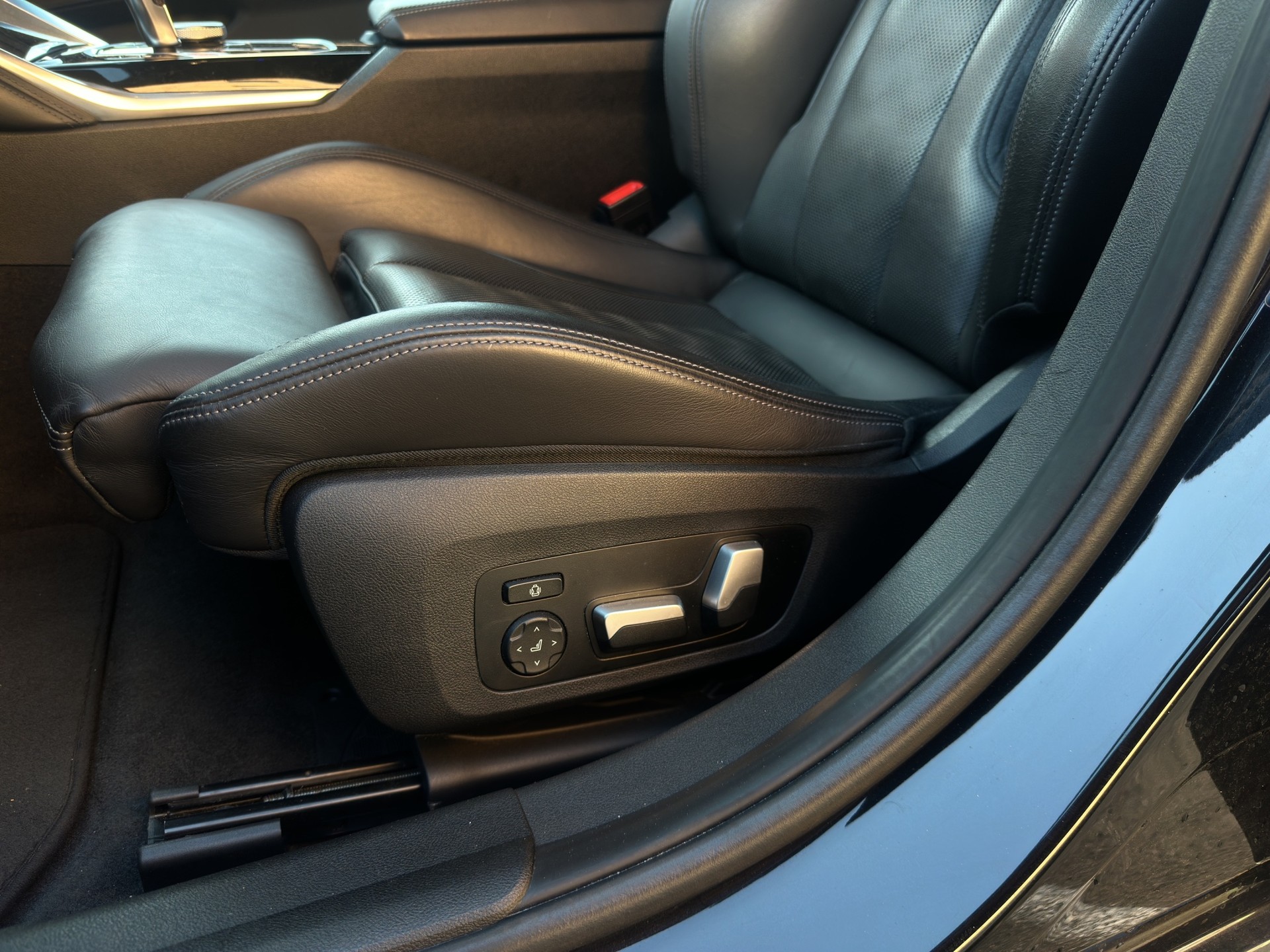 BMW M3 Competition-image-15