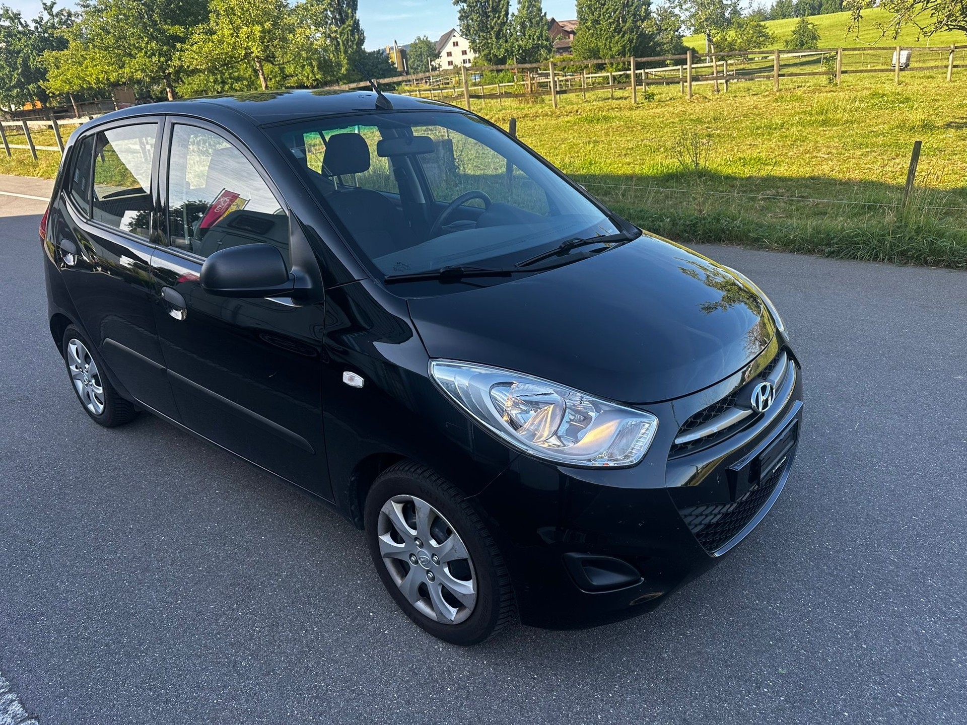 HYUNDAI i10 1.1 Comfort-image-1