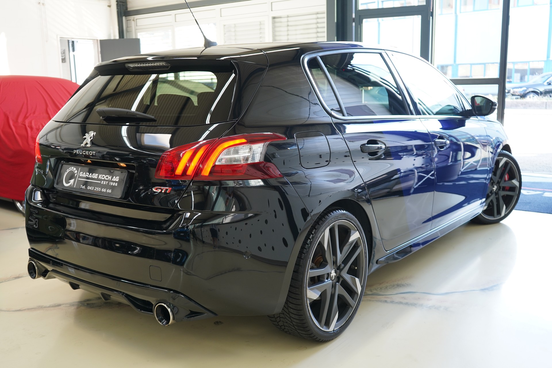 PEUGEOT 308 1.6 GTi-image-4
