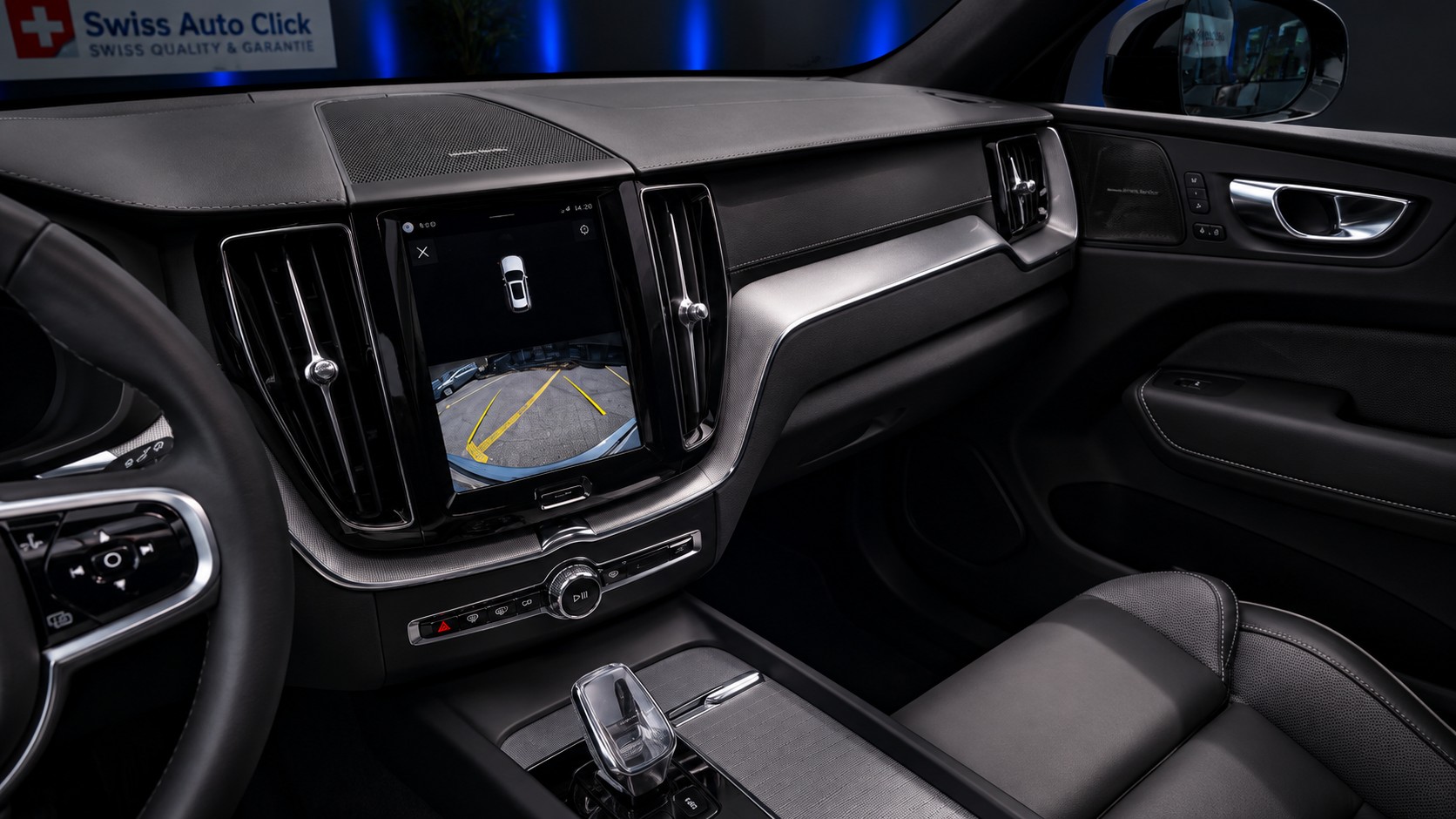 VOLVO XC60 B5 Benzin Mild Hybrid AWD Plus Dark Geartronic-image-12
