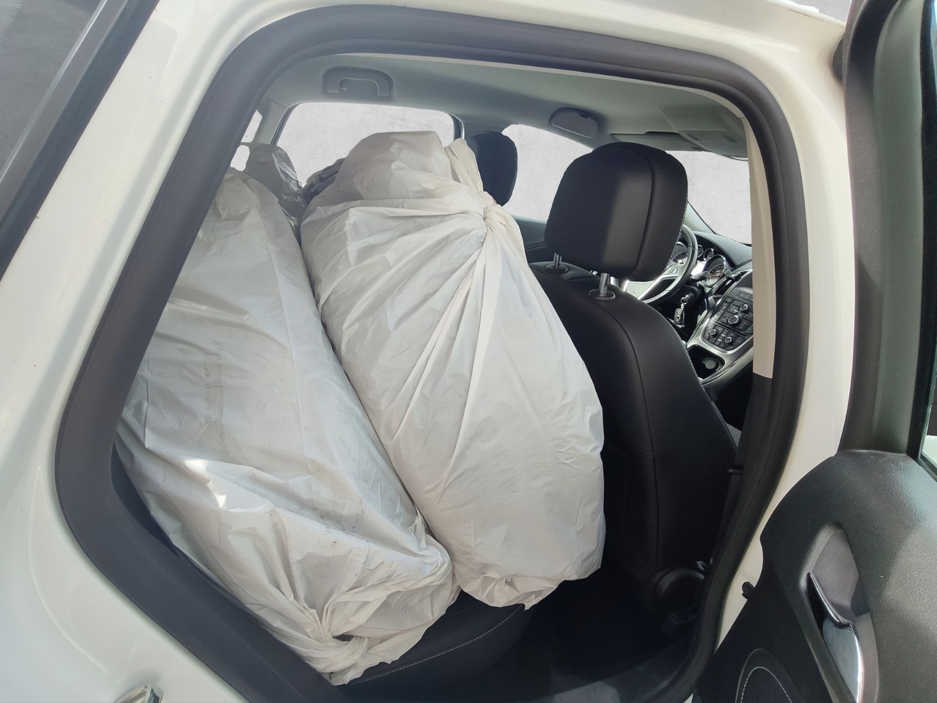OPEL Astra 1.7 CDTi Enjoy-image-8