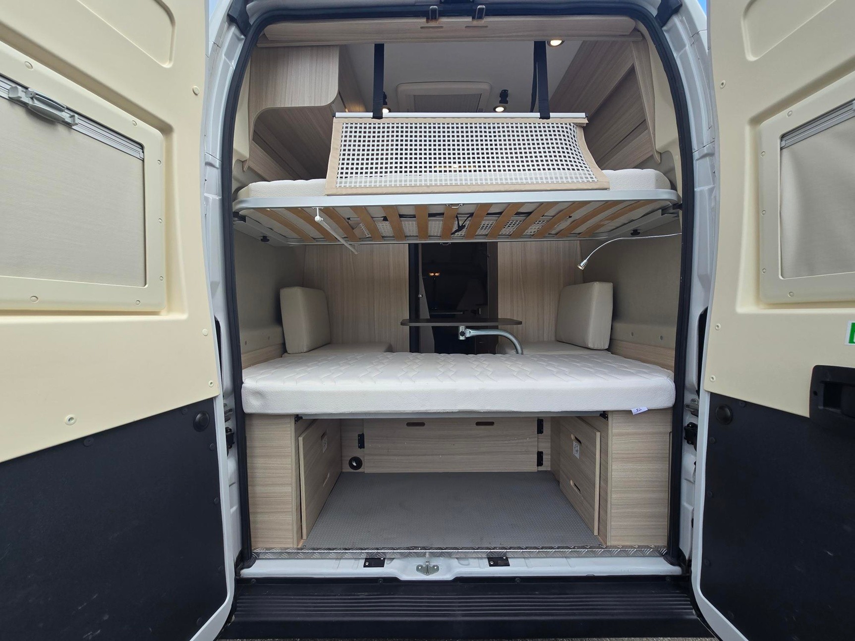 DREAMER CAMPERFIVE FUN 2,3 DIESEL H3 HOCHDACH FIAT DUCATO MJ 140-image-0