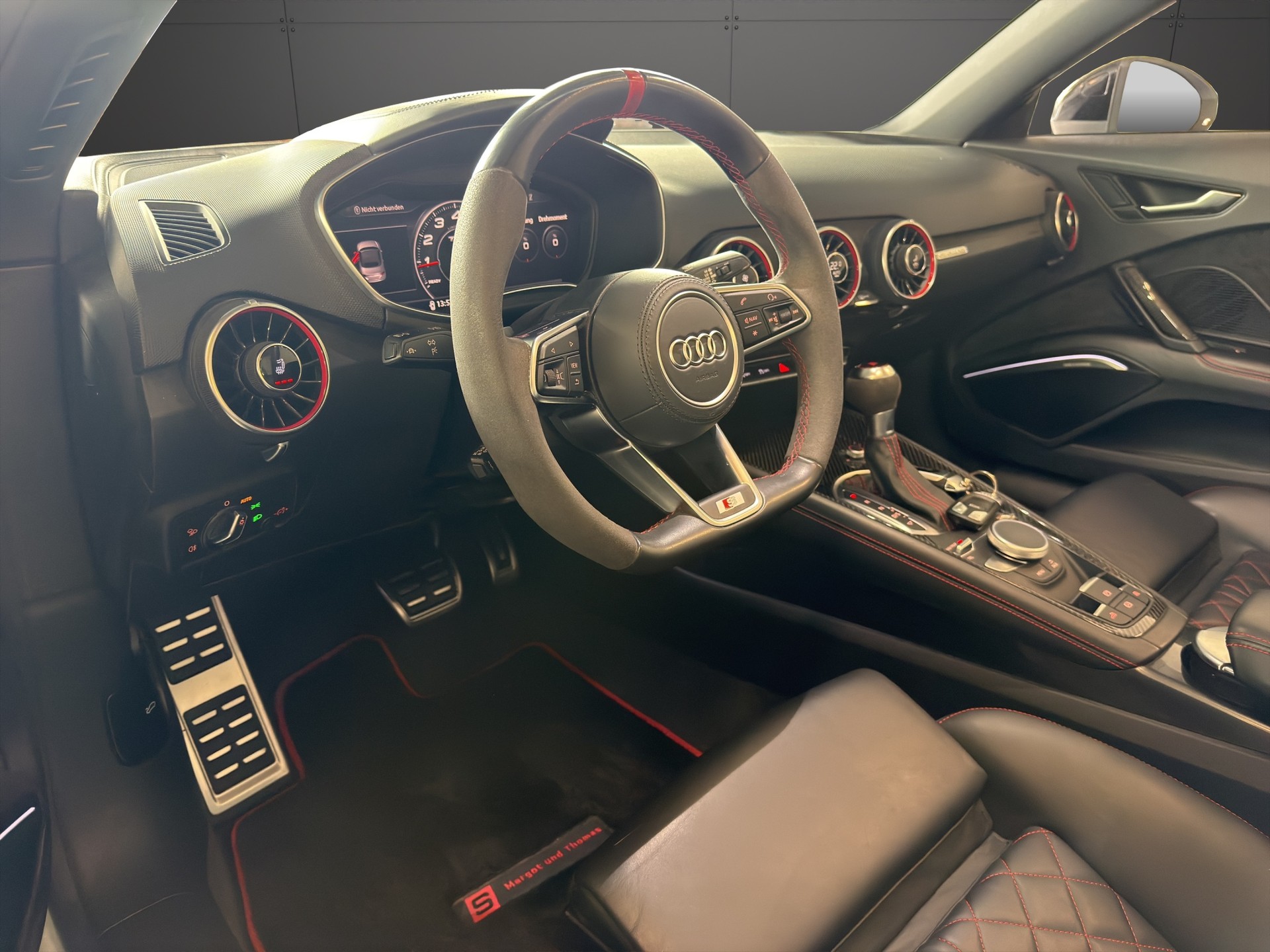 AUDI TT Roadster TTS S-tronic quattro-image-15