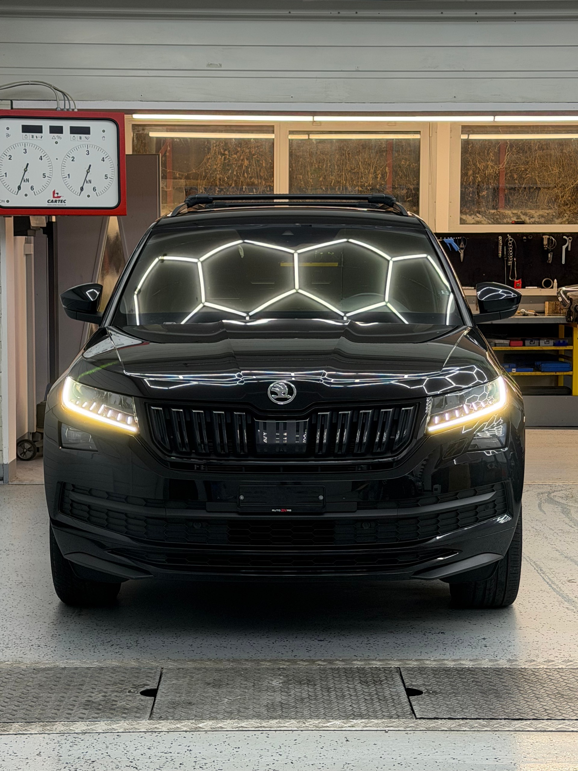 SKODA Kodiaq 2.0 TSI 4x4 SportLine-image-1