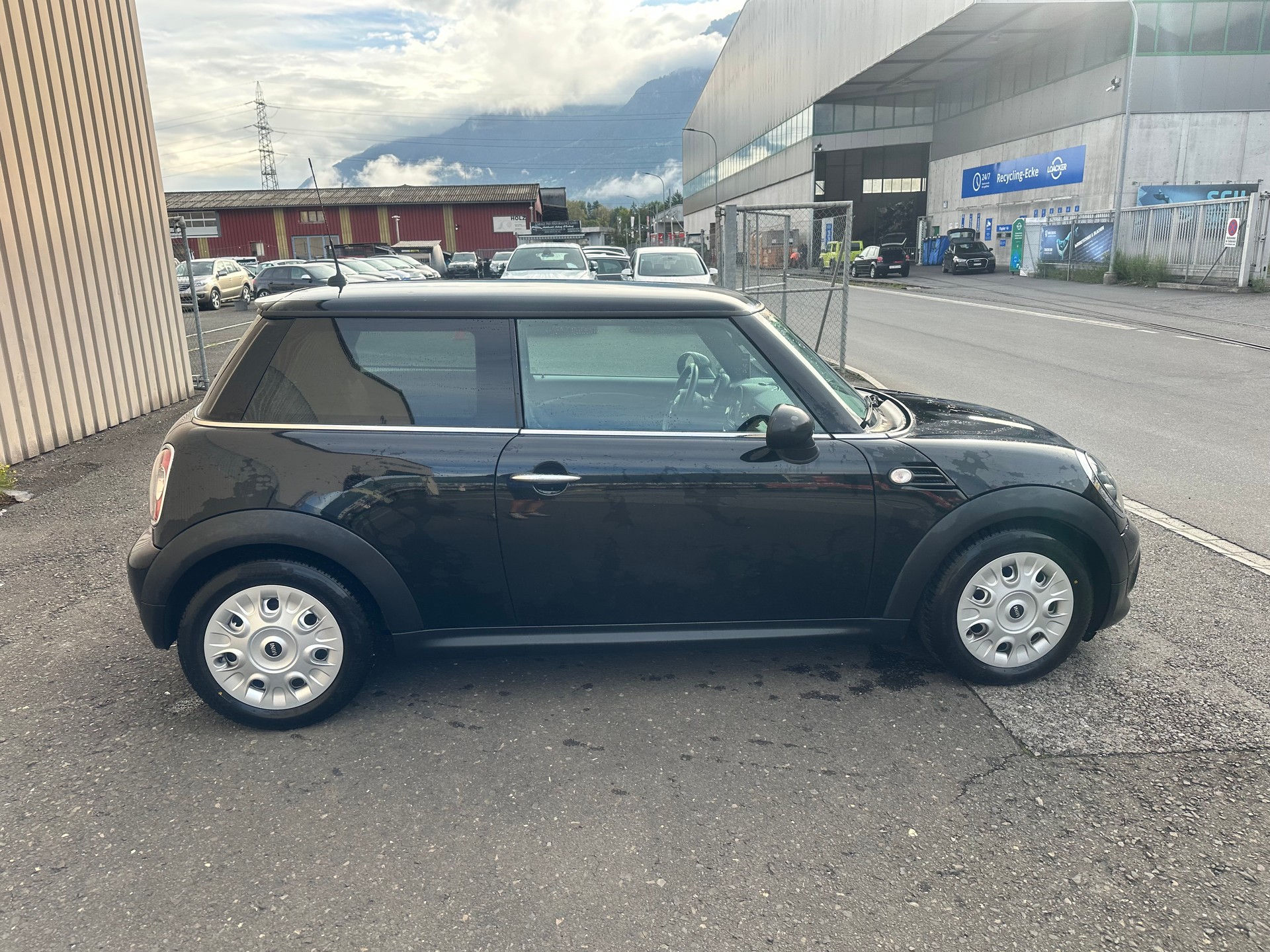 MINI One-image-8