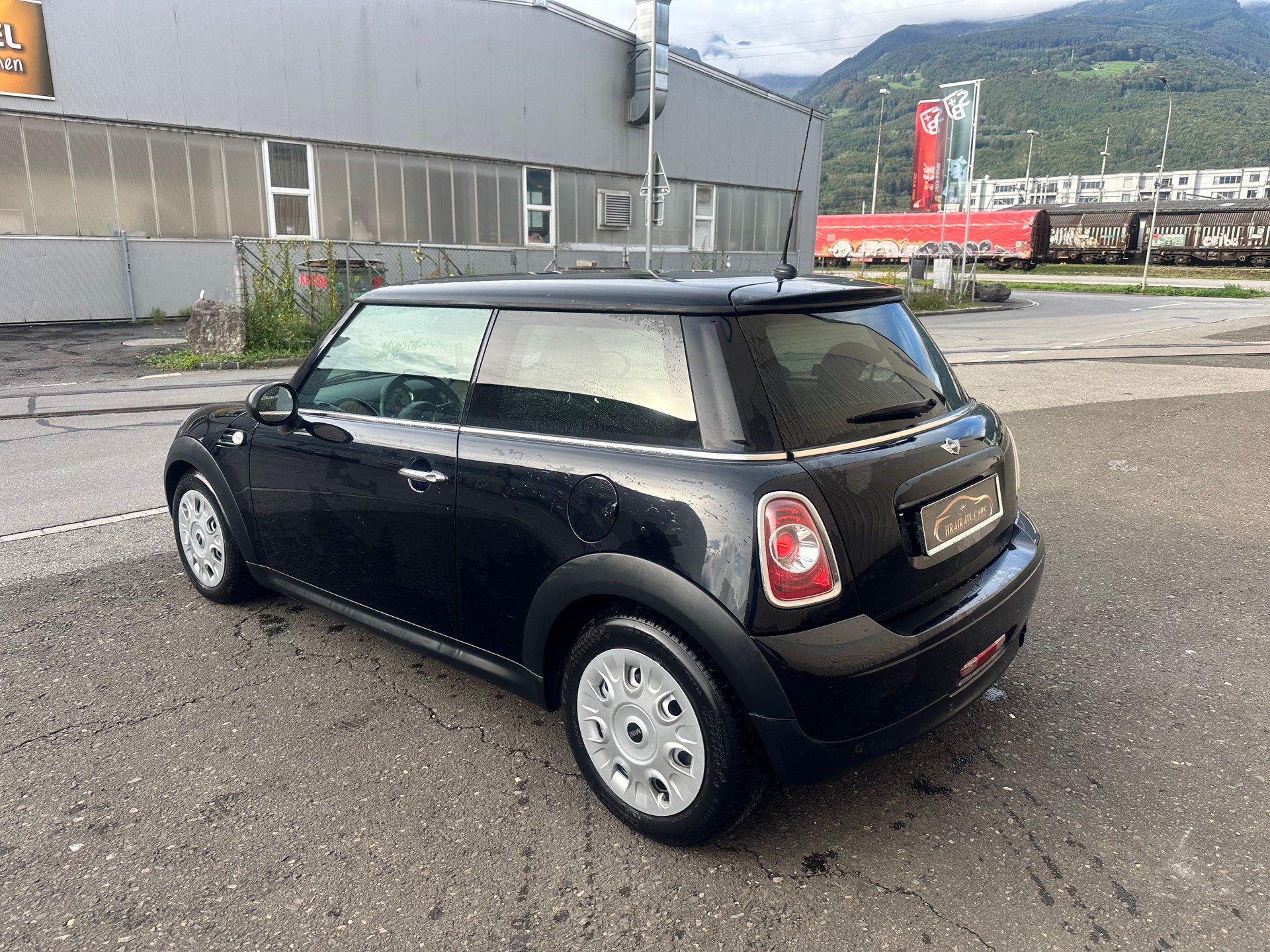 MINI One-image-4