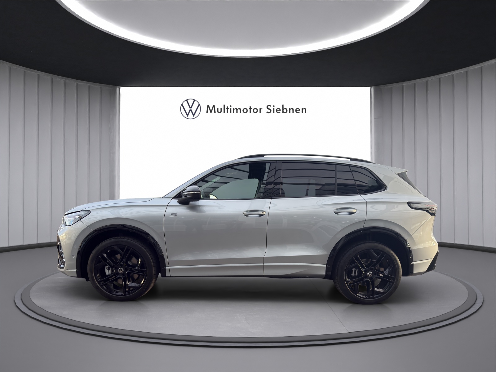 VW Tiguan 2.0 TSI DSG R-Line Plus 4Motion-image-1