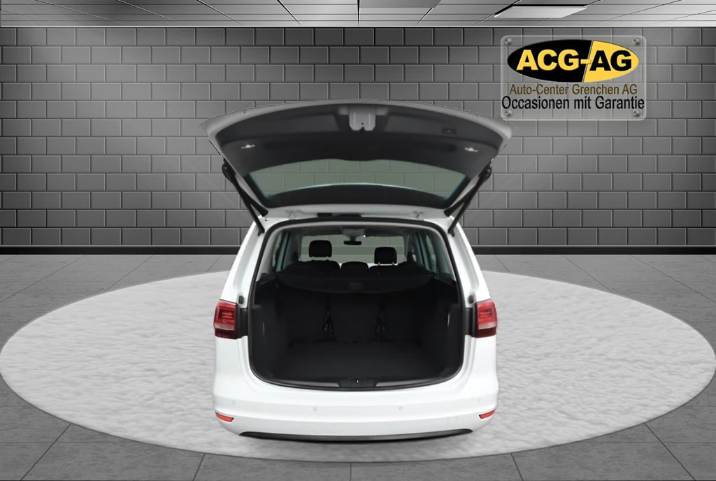 VW Sharan 2.0 TDI BMT Highline 4Motion DSG ** Alcantara-Leder ** Gr-Navi ** RF-Kamera ** ACC ** Totwinkel-Assistent ** Ab MFK-image-6