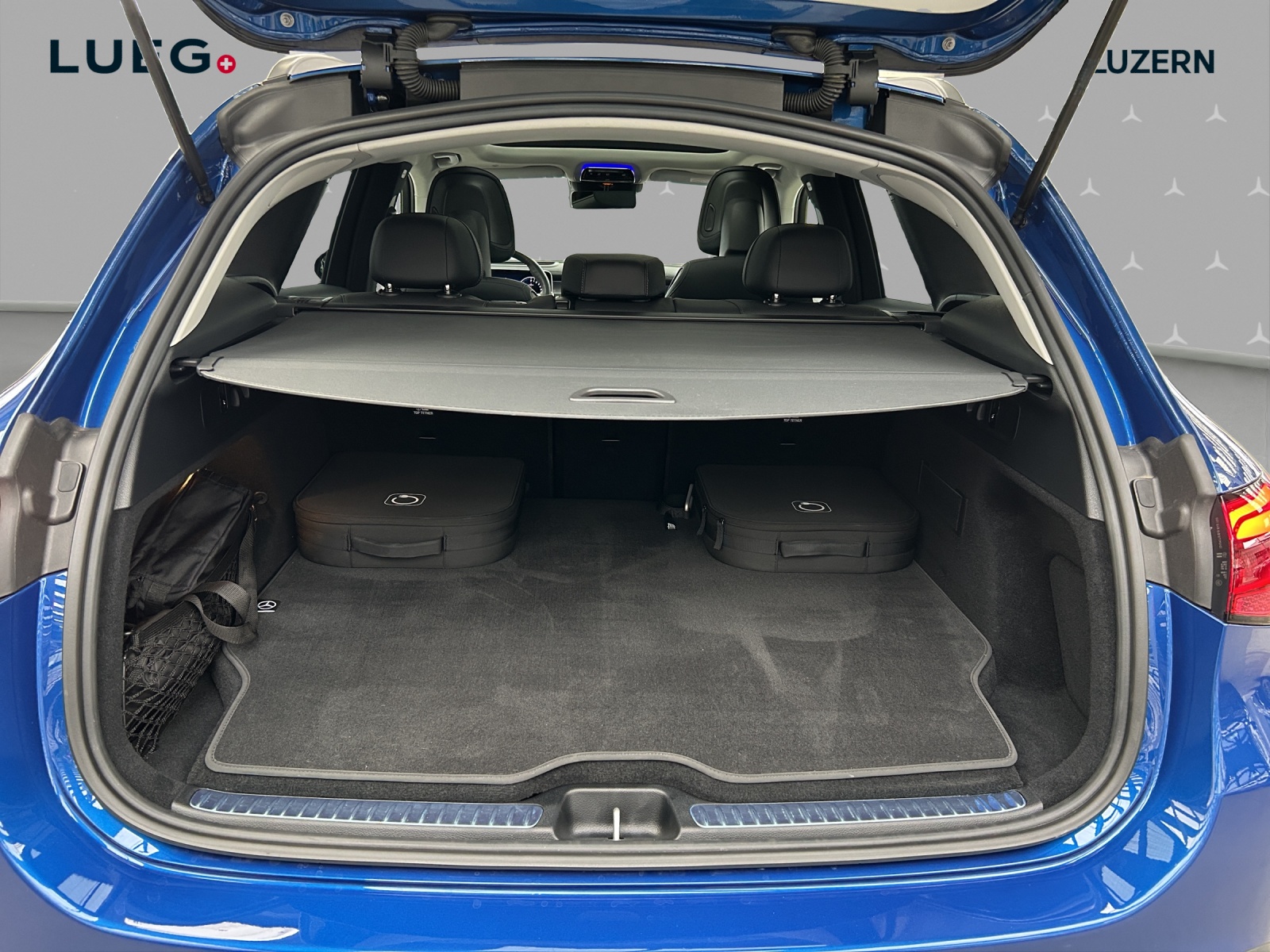 MERCEDES-BENZ GLC 300 e 4Matic 9G-Tronic-image-14