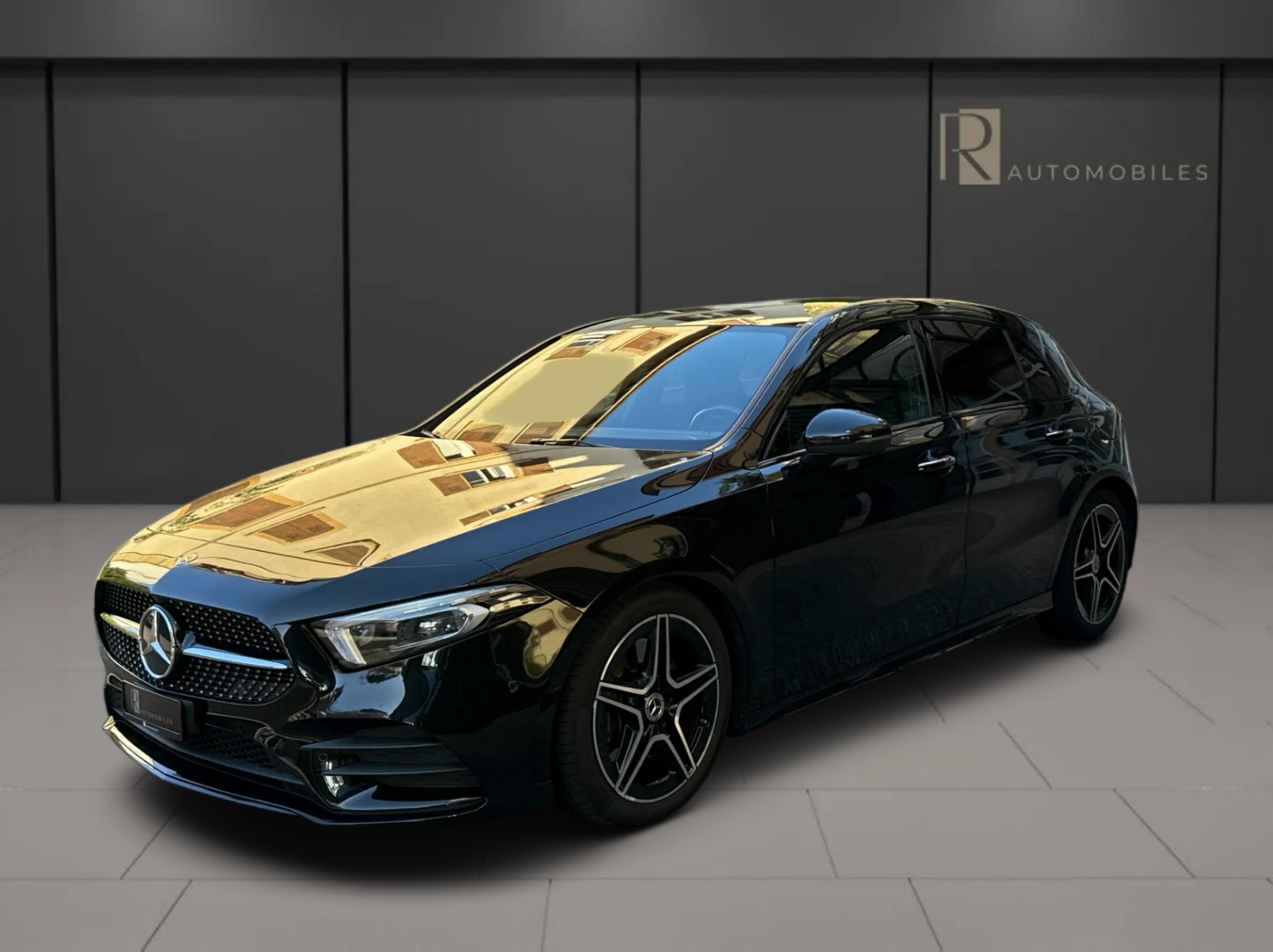 MERCEDES-BENZ A 250 4Matic AMG Line 4Matic 7G-DCT-image-3