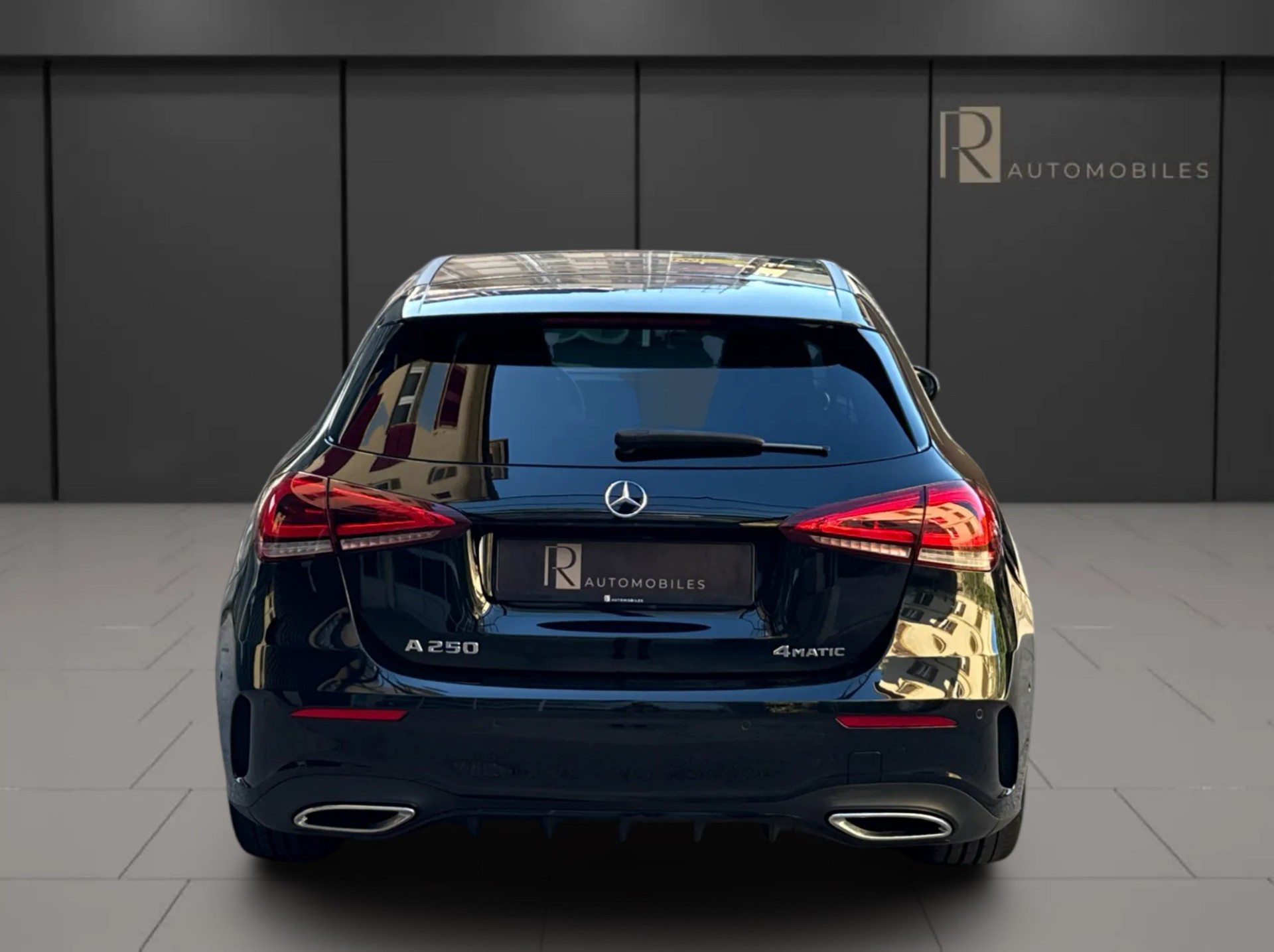 MERCEDES-BENZ A 250 4Matic AMG Line 4Matic 7G-DCT-image-6