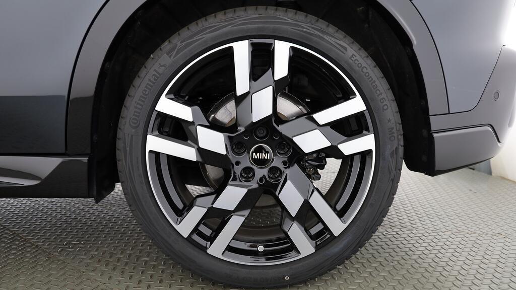 MINI Countryman S ALL4-image-8