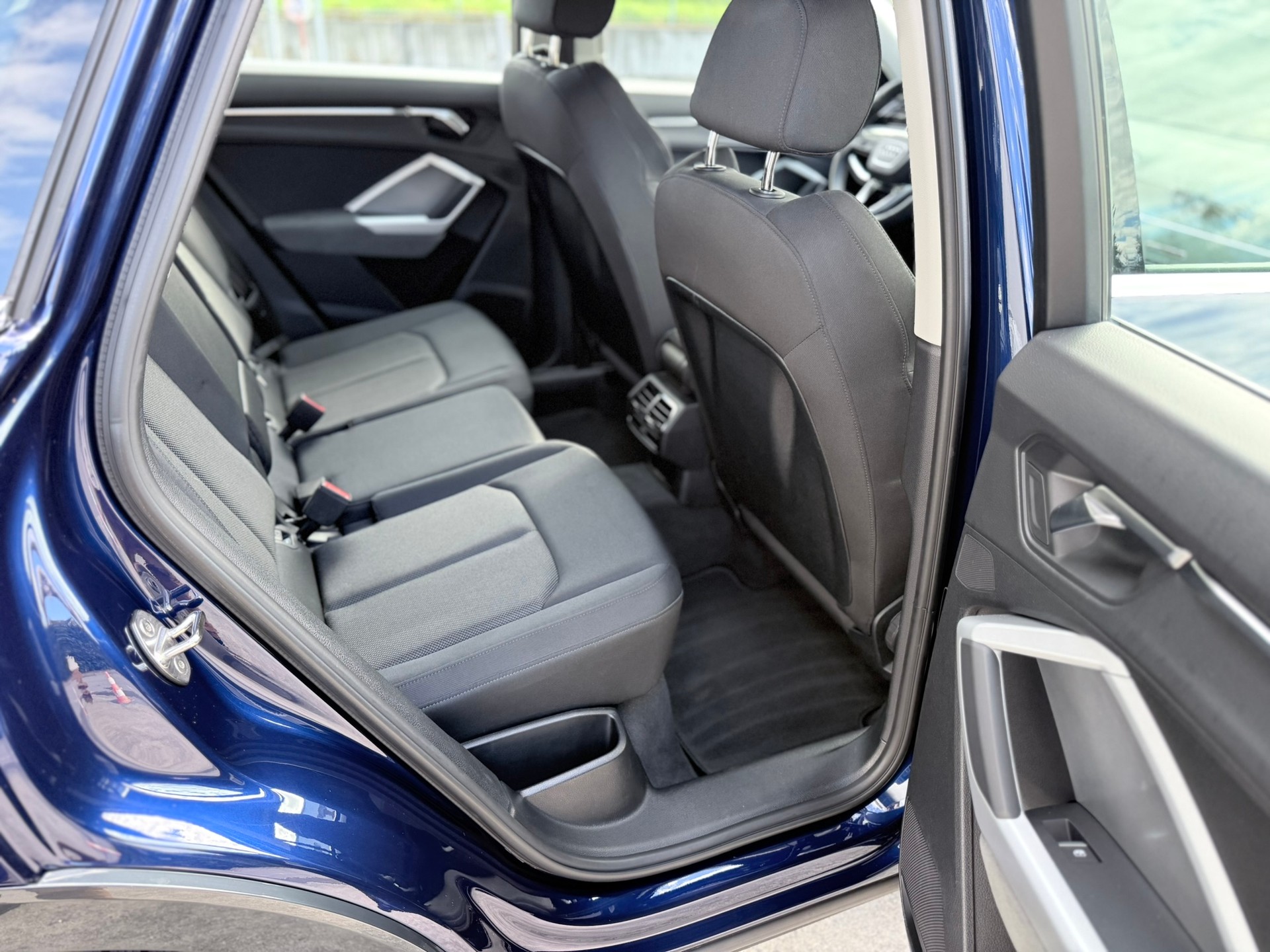 AUDI Q3 35 TFSI advanced S-tronic-image-15