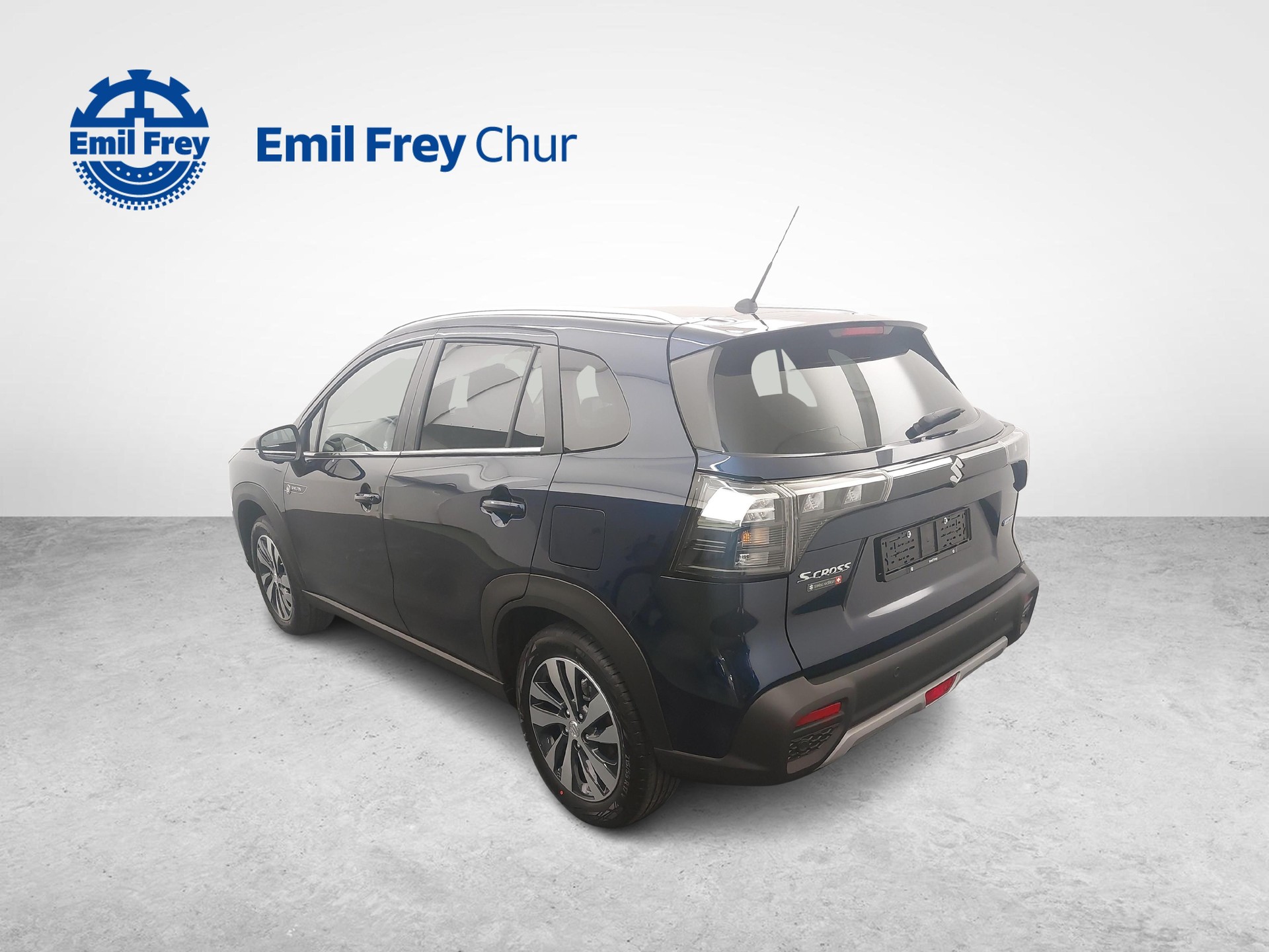 SUZUKI S-Cross 1.4 T Sakura Top Hybrid 4x4 / 1.99% Leasing-image-2