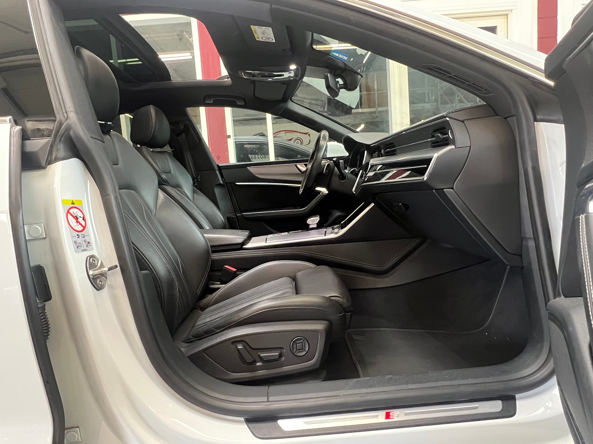 AUDI A7 Sportback 50 TDI quattro S-tronic-image-13