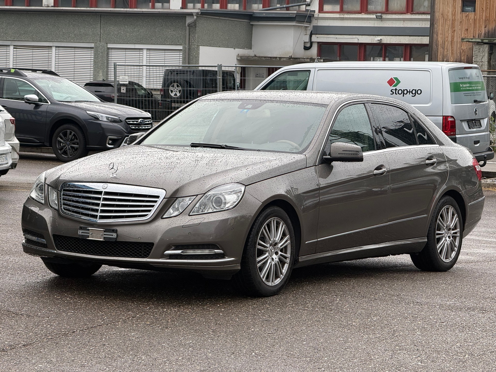 MERCEDES-BENZ E 350 Avantgarde 4Matic 7G-Tronic-image-12