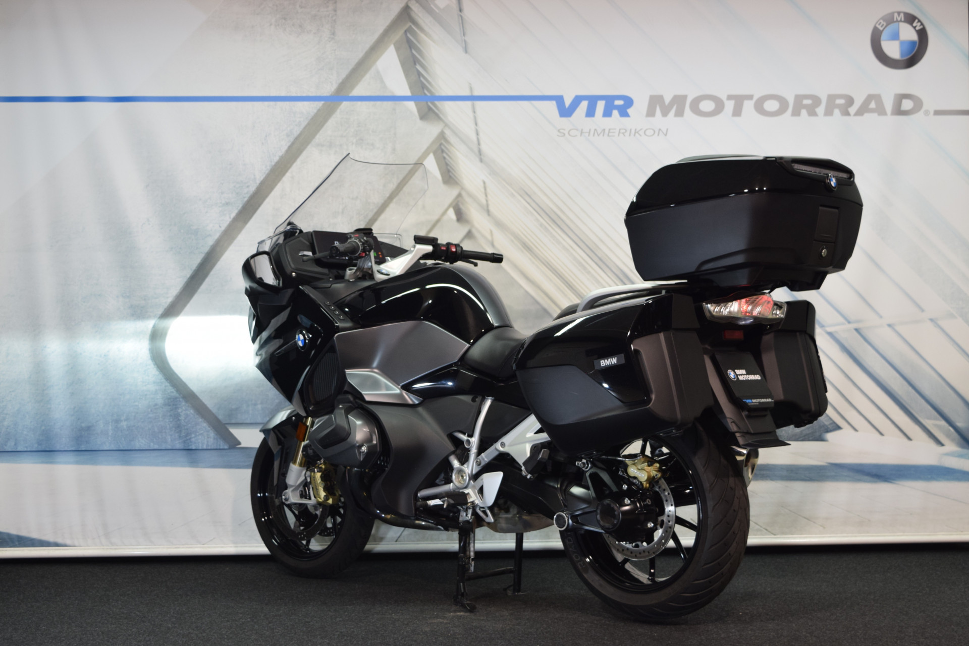 BMW R 1250 RT Triple Black inkl. Topcase-showroom-element-3
