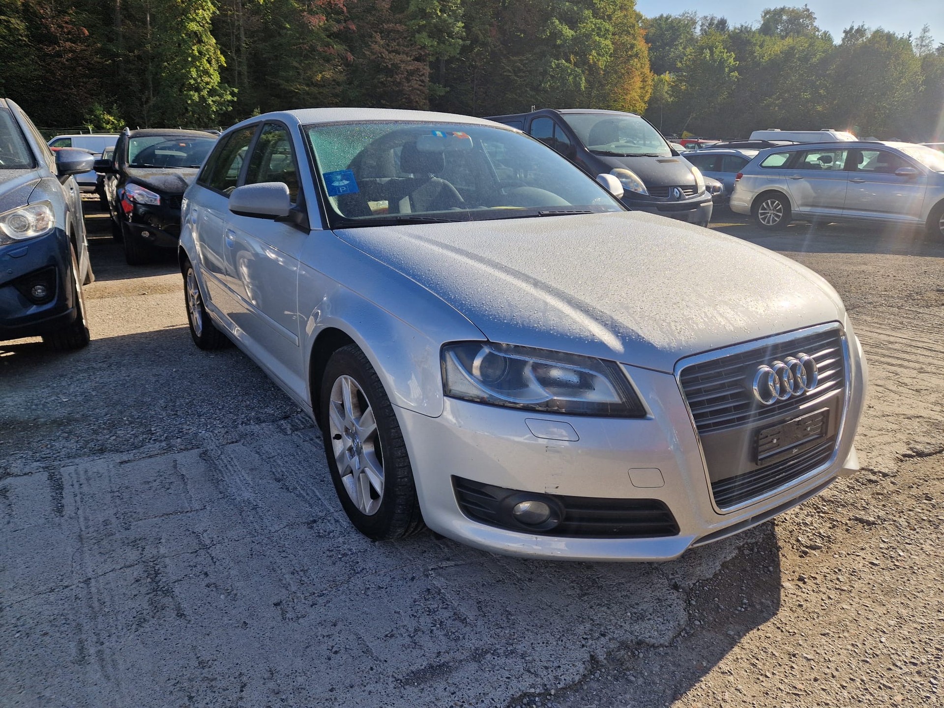 AUDI A3 Sportback 1.4 TFSI Ambiente S-tronic-image-2