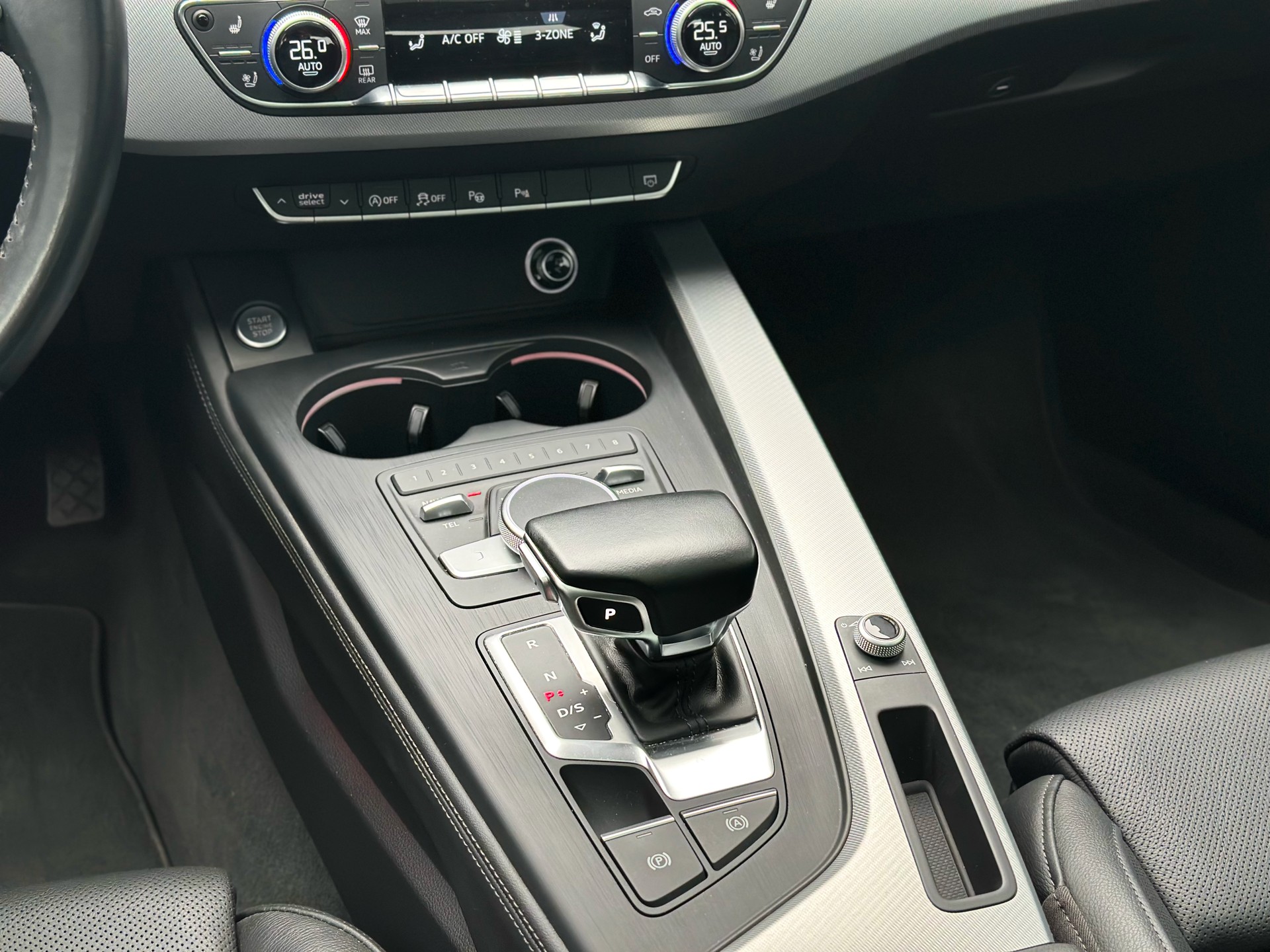 AUDI A4 Avant 3.0 TDI Sport quattro S-tronic-image-9