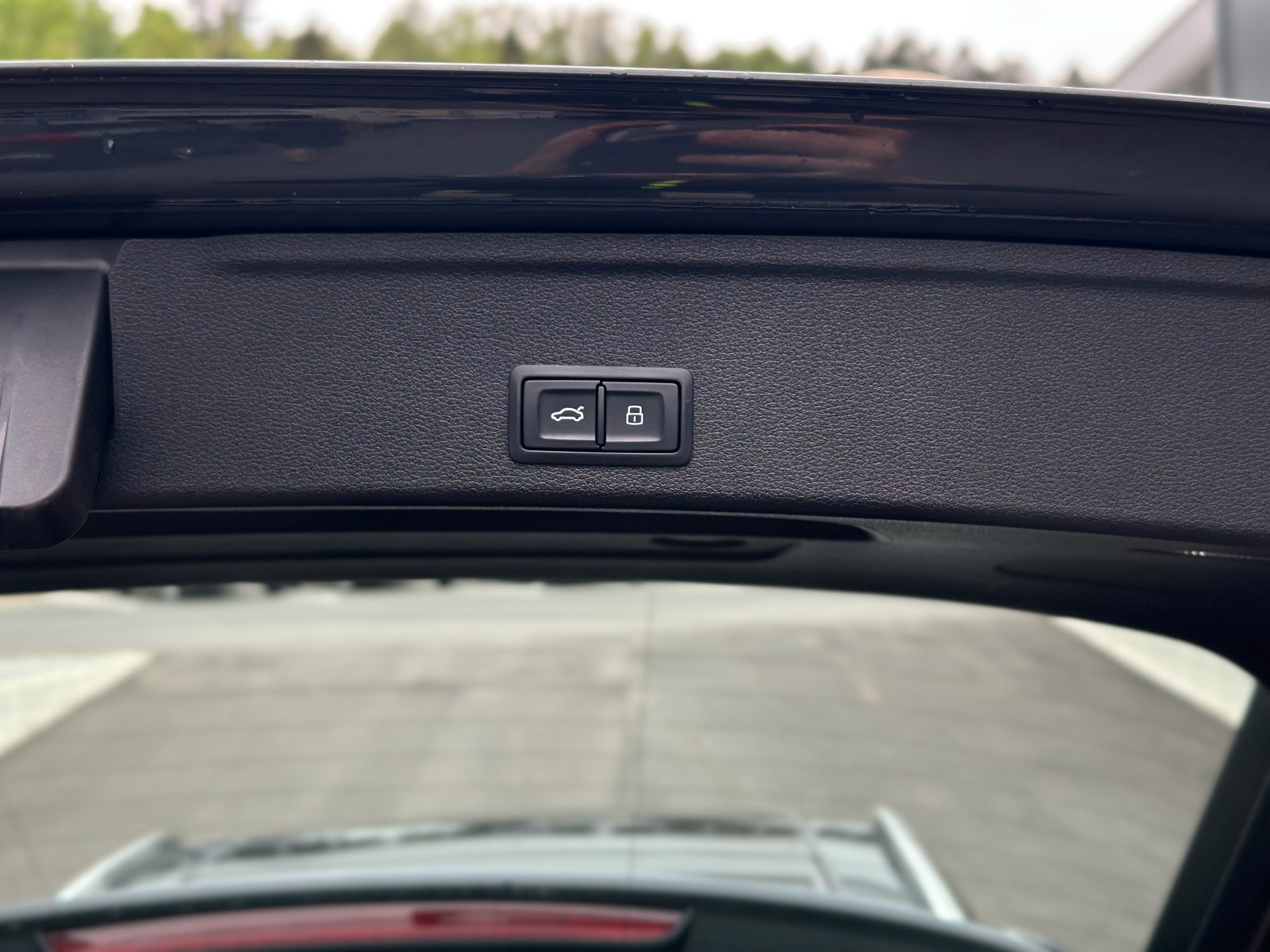 AUDI A4 Avant 3.0 TDI Sport quattro S-tronic-image-15