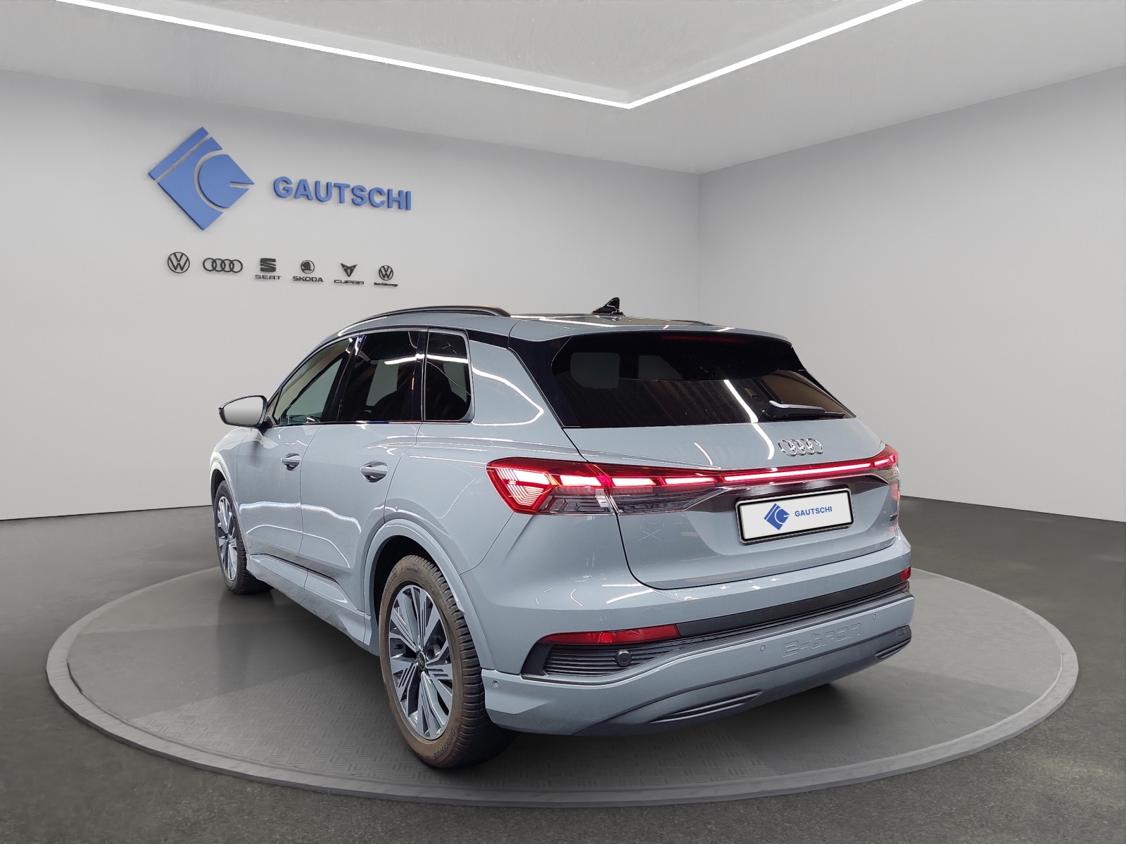 AUDI Q4 e-tron 45 quattro-image-2