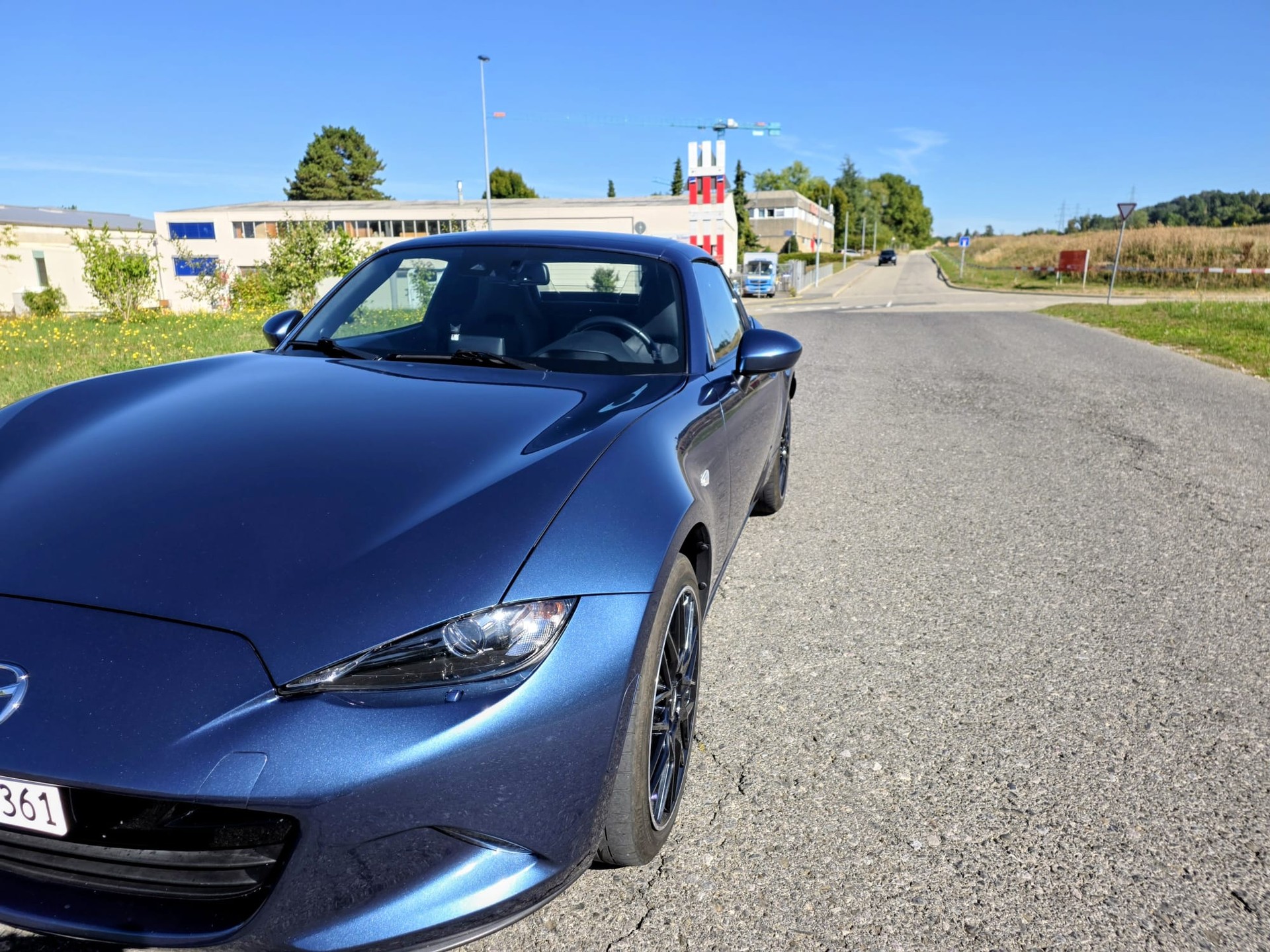 MAZDA 2.0 Revolution-image-2
