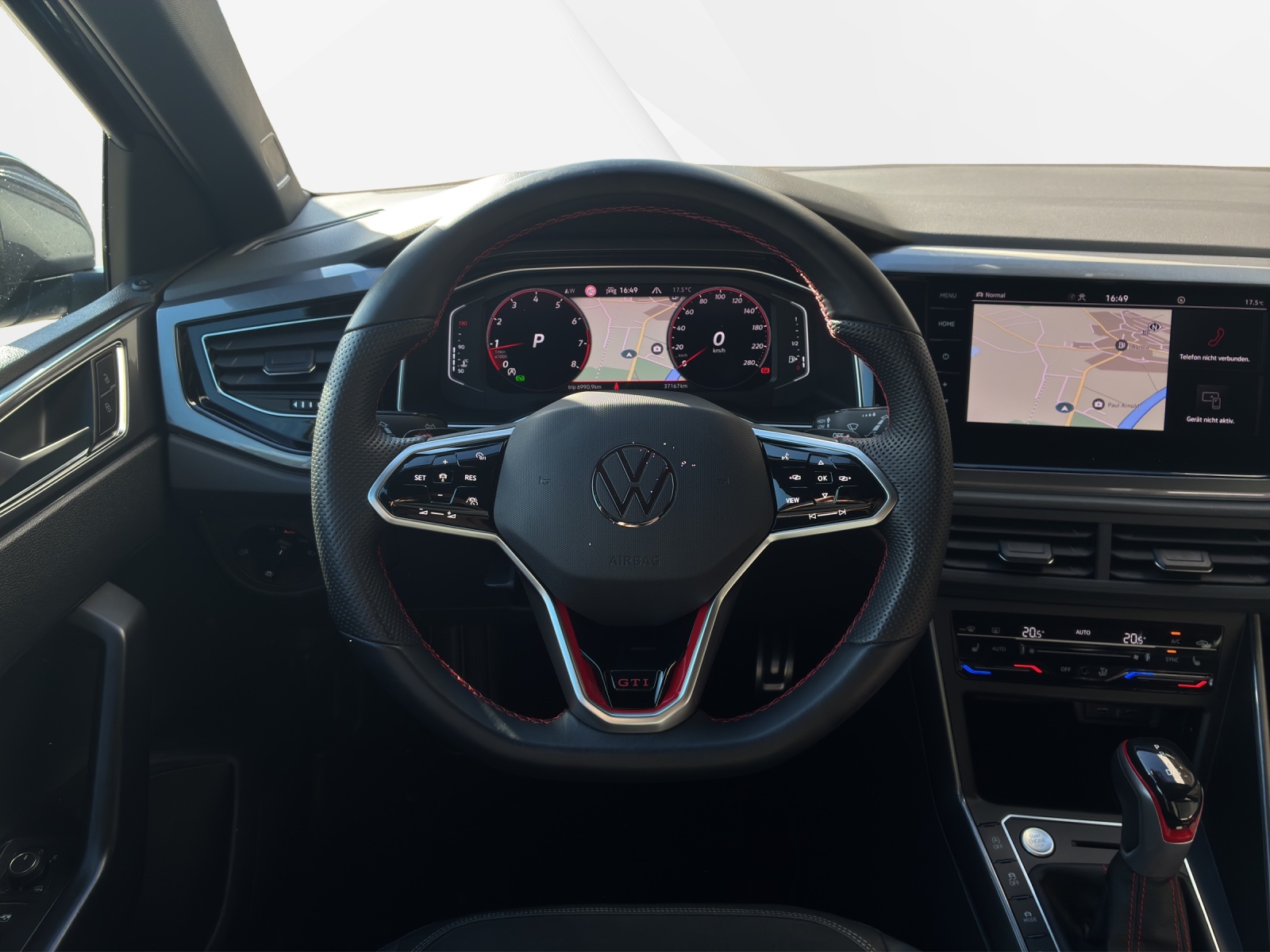 VW Polo 2.0 TSI GTI DSG-image-11