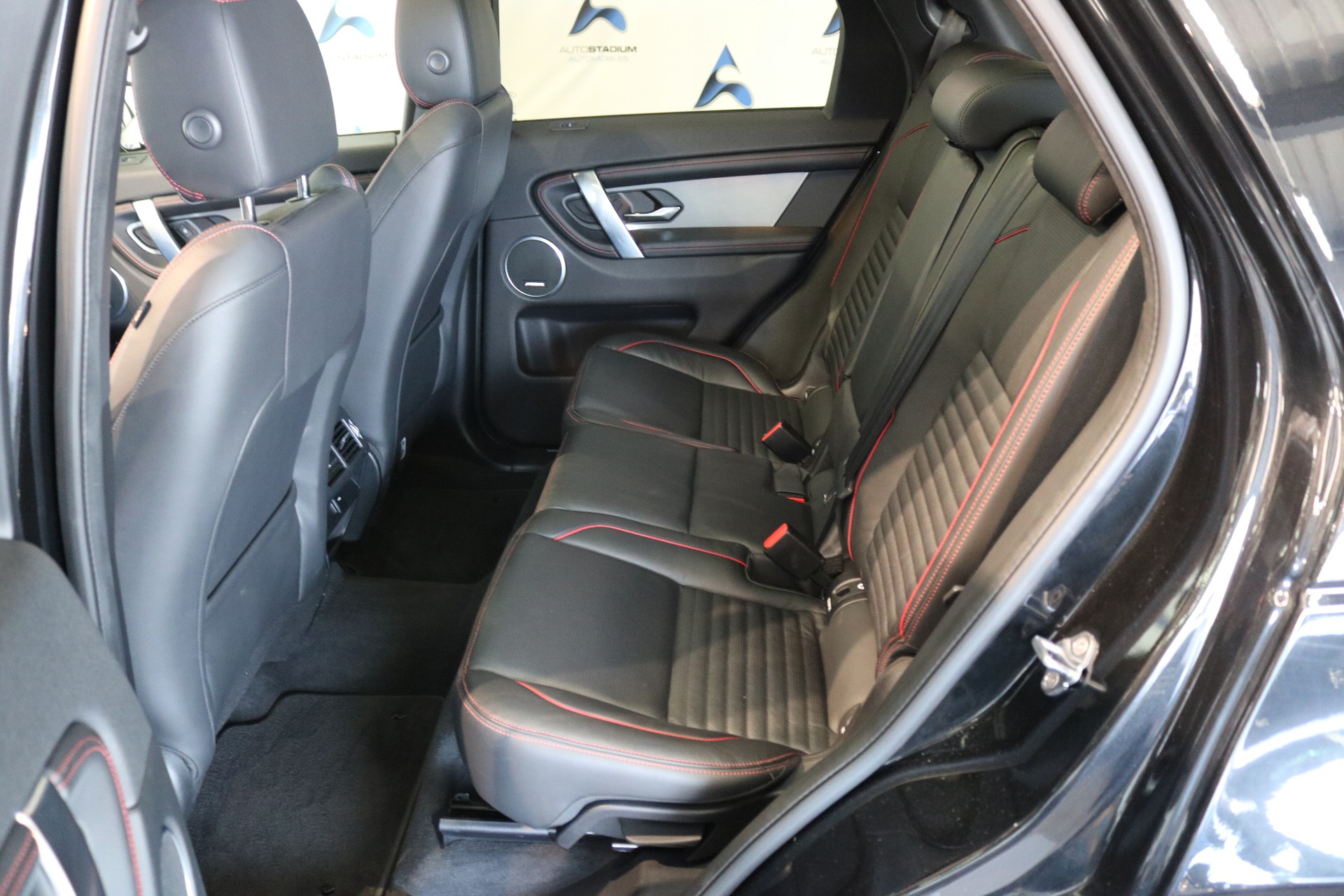 LAND ROVER Discovery Sport R Dyn P250 2.0 Si4 MHEV HSE AT9-image-47