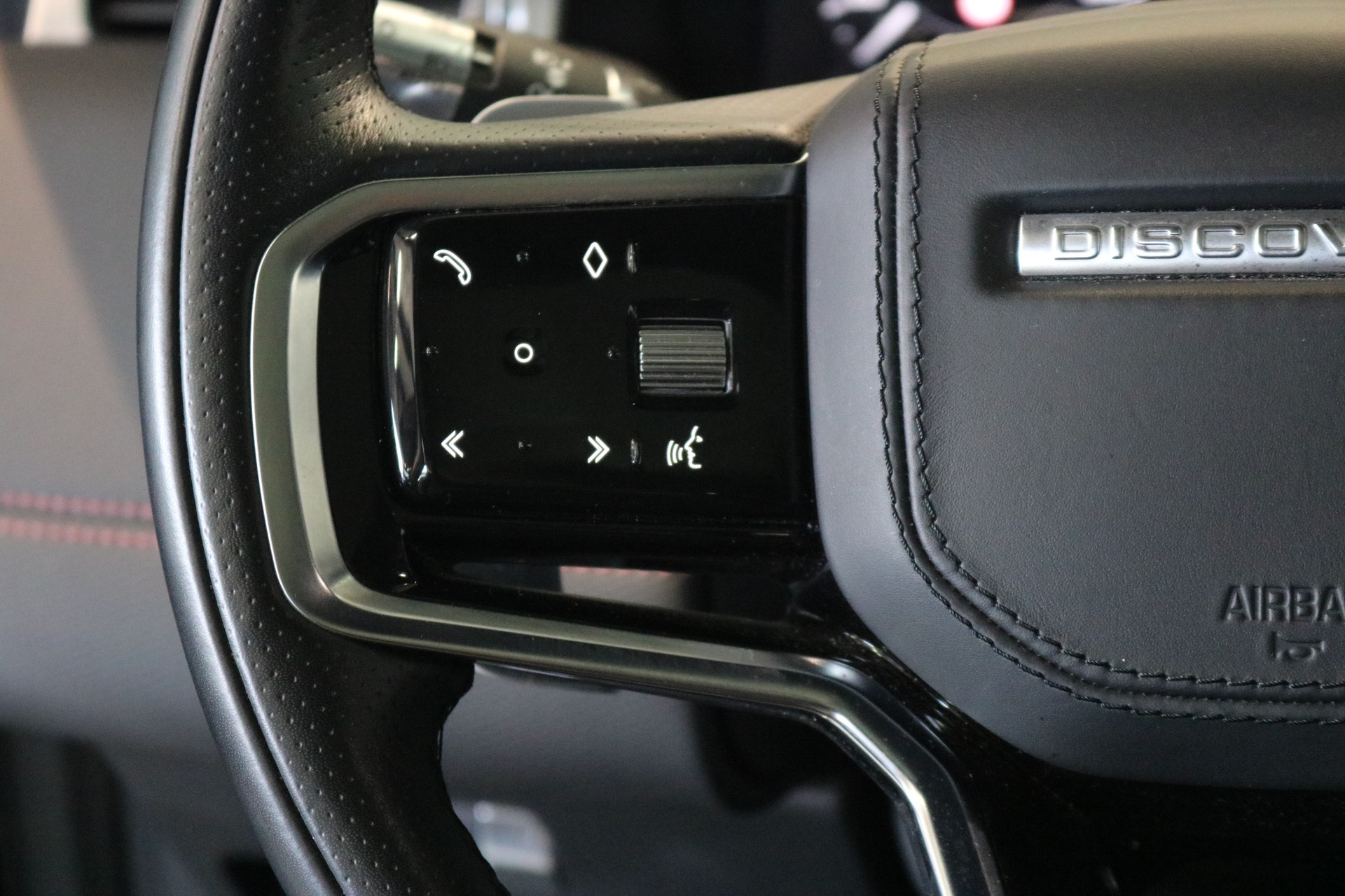 LAND ROVER Discovery Sport R Dyn P250 2.0 Si4 MHEV HSE AT9-image-51
