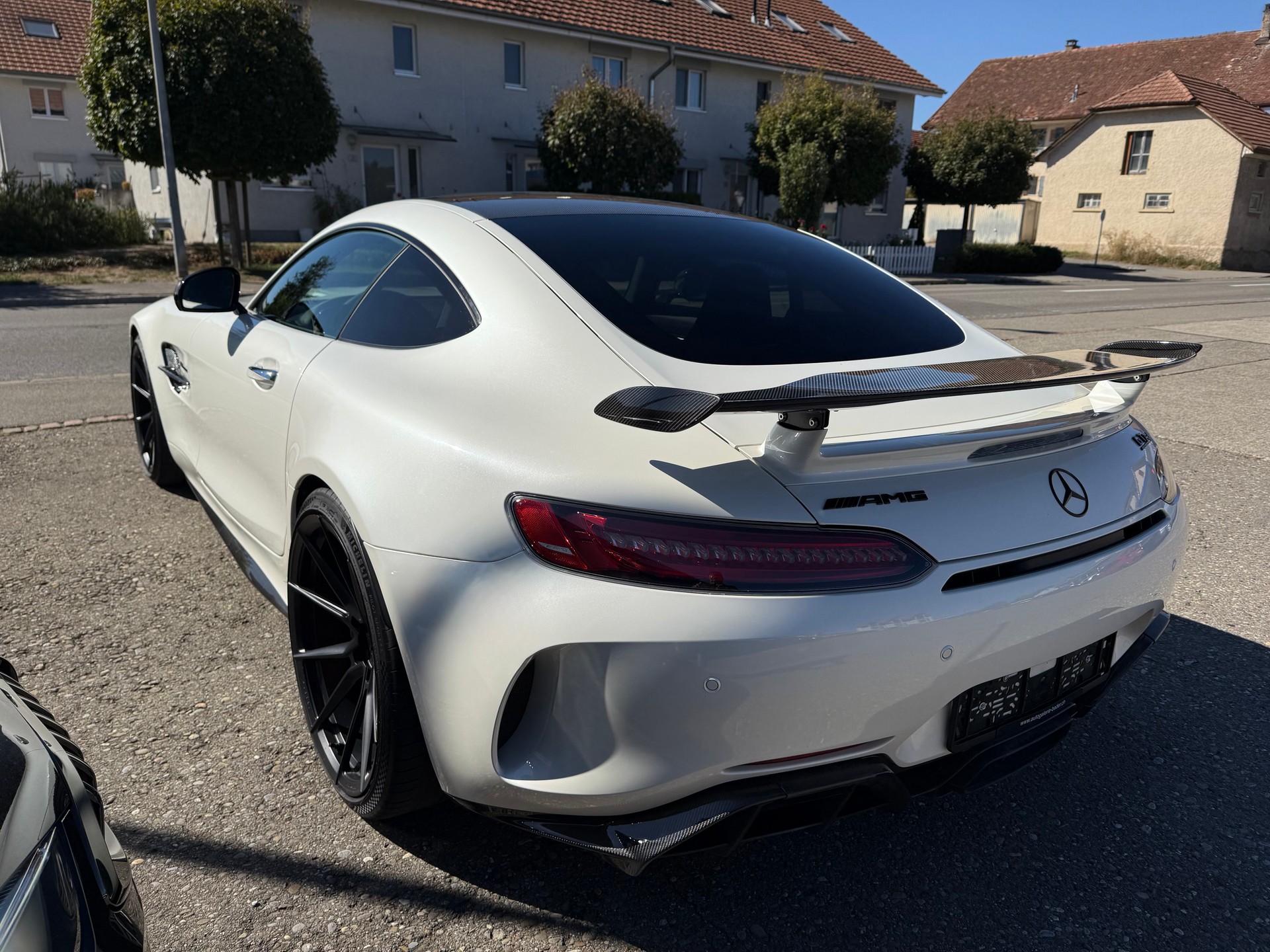 MERCEDES-BENZ AMG GT R Speedshift DCT-image-3