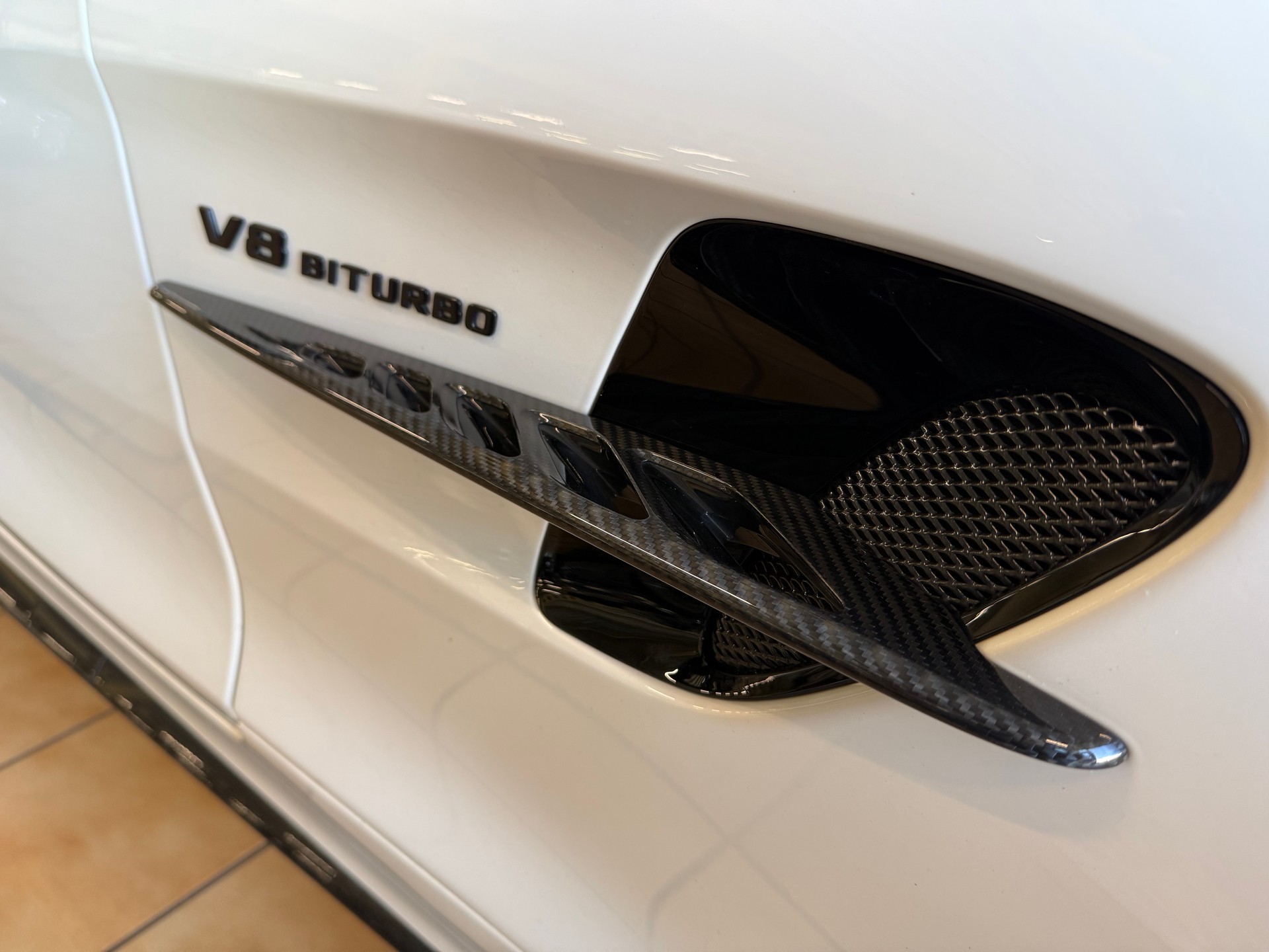 MERCEDES-BENZ AMG GT R Speedshift DCT-image-13