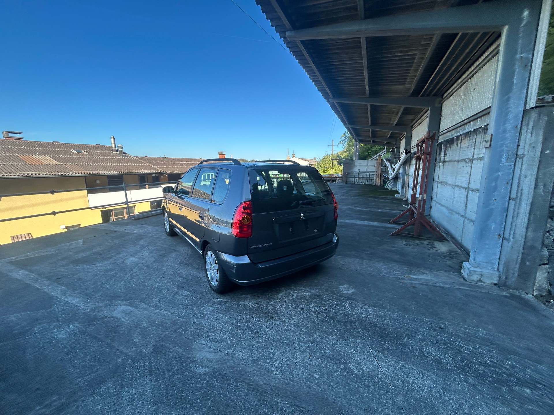 MITSUBISHI Space Star 1.6 16V Premium-image-2