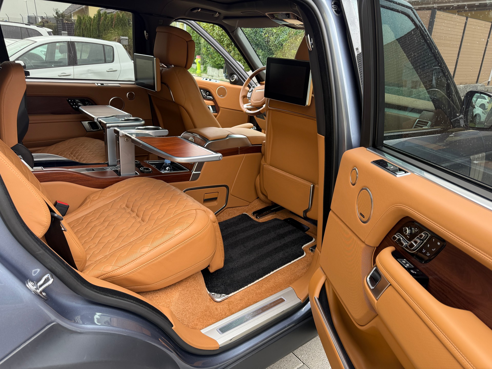 LAND ROVER 5.0 V8 SC SV Autobiography LWB-image-3