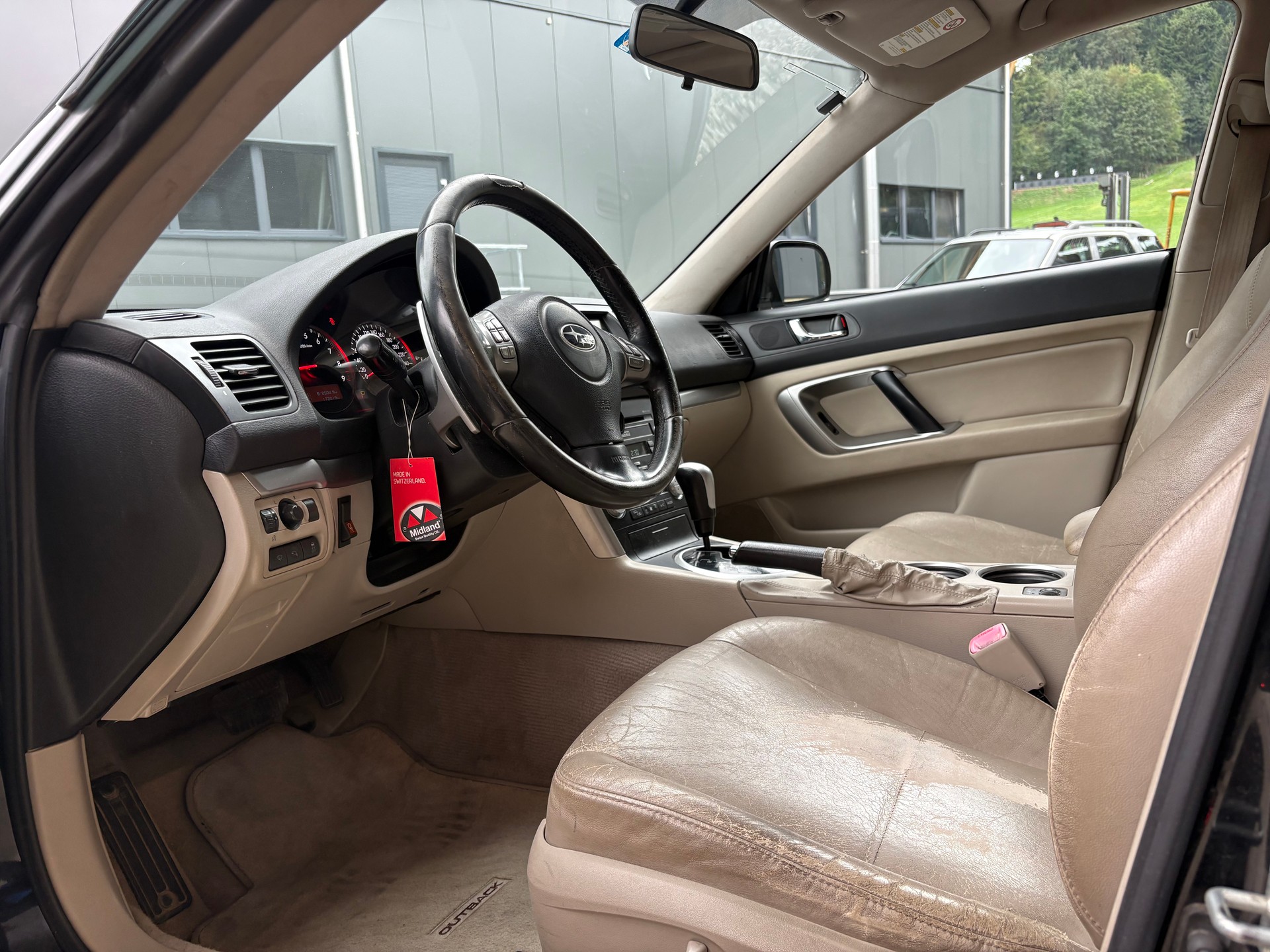 SUBARU Outback 3.0R AWD Swiss Automatic-image-6