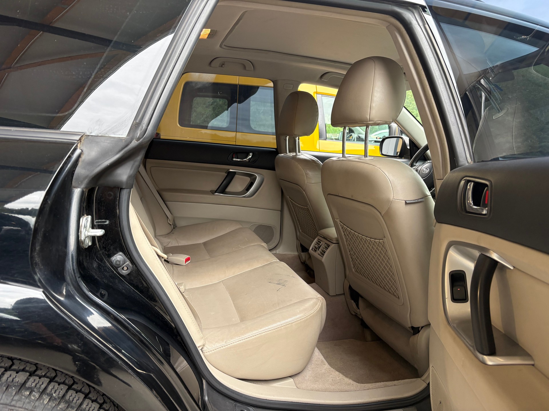 SUBARU Outback 3.0R AWD Swiss Automatic-image-9