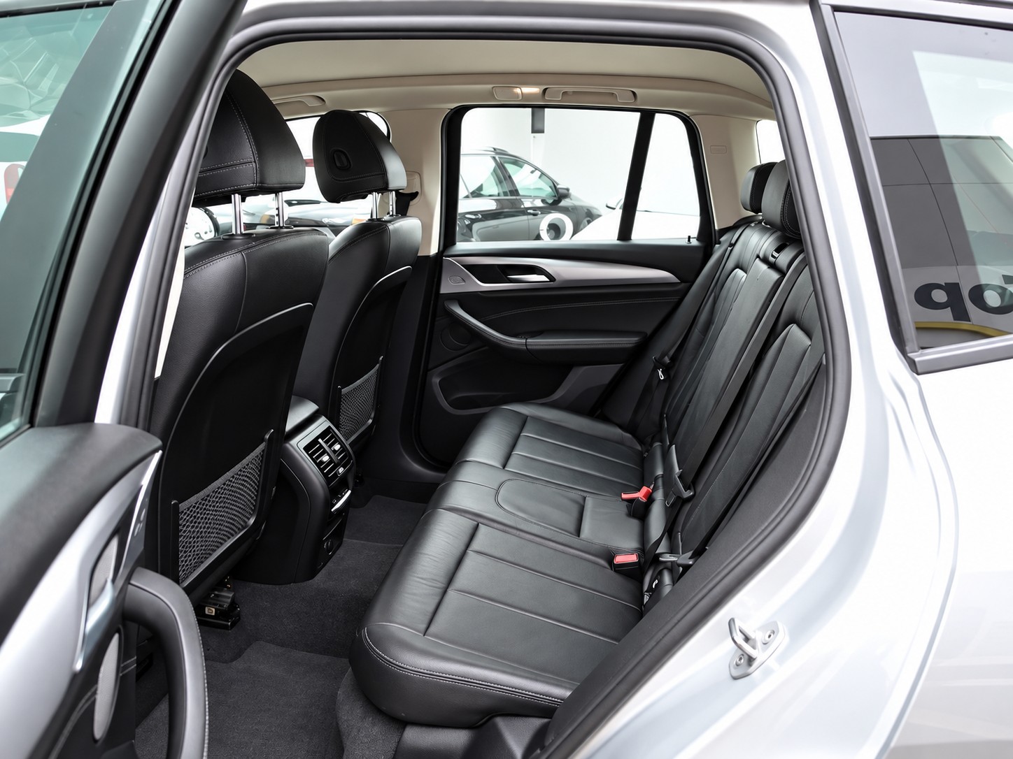 BMW X3 xDrive 20d Steptronic ** mit Voll-Leder Ausstattung ** G-Navi **-image-10