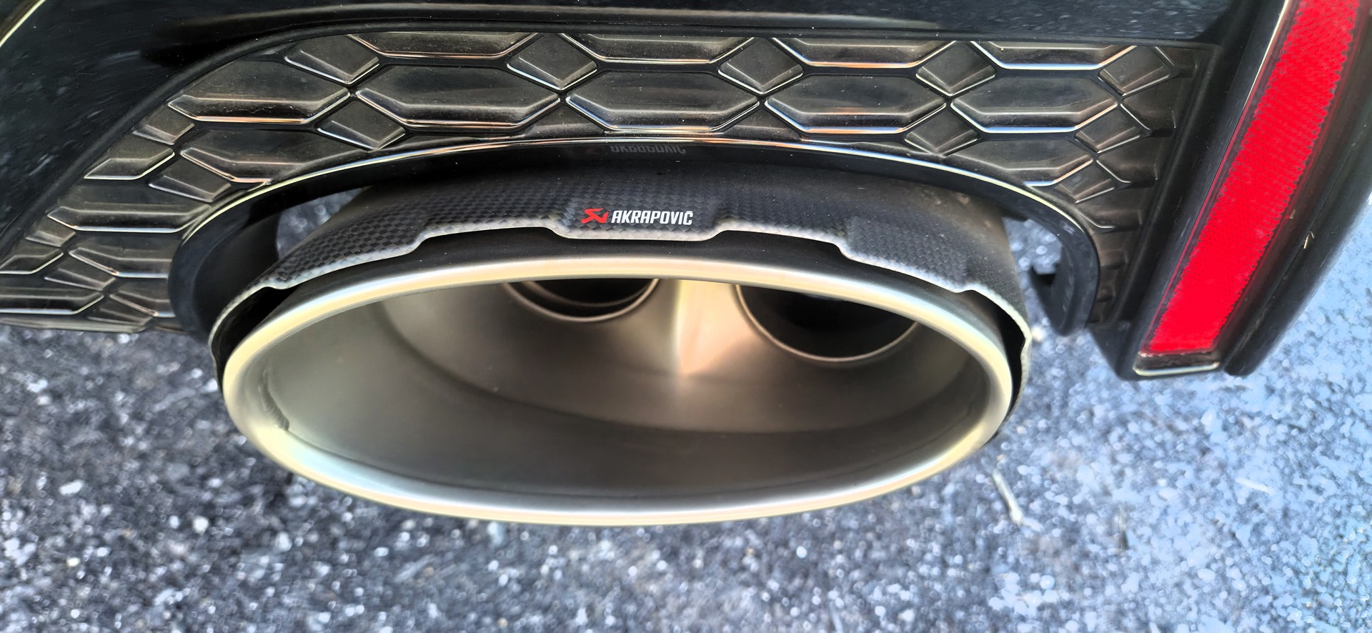AUDI 4.0 V8 TFSI performance quattro T-Tronic-image-7