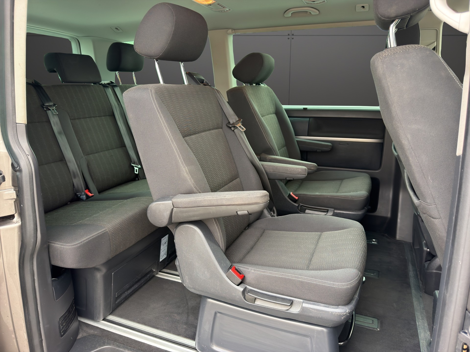 VW T6 Multivan 2.0 Bi-TDI 199PS Comfortline 4Motion DSG-image-13