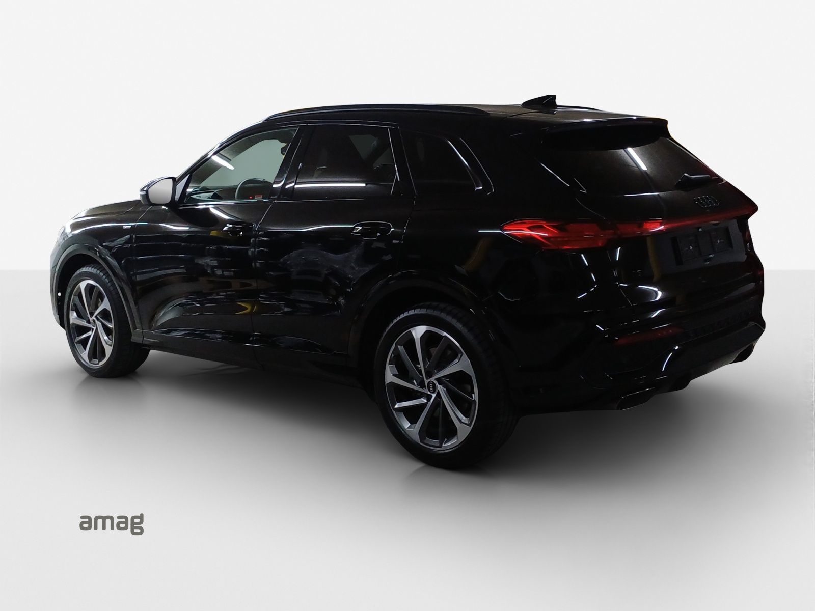 AUDI Q5 TFSI quatto 150 kW S-tronic-image-2