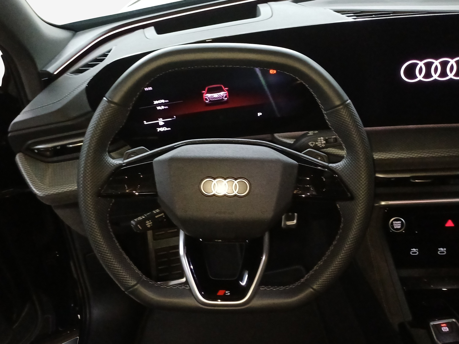 AUDI Q5 TFSI quatto 150 kW S-tronic-image-9