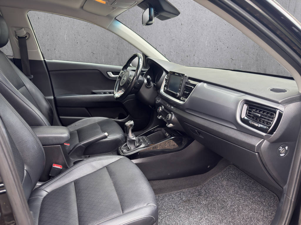 KIA Stonic 1.0 T-GDi-image-10