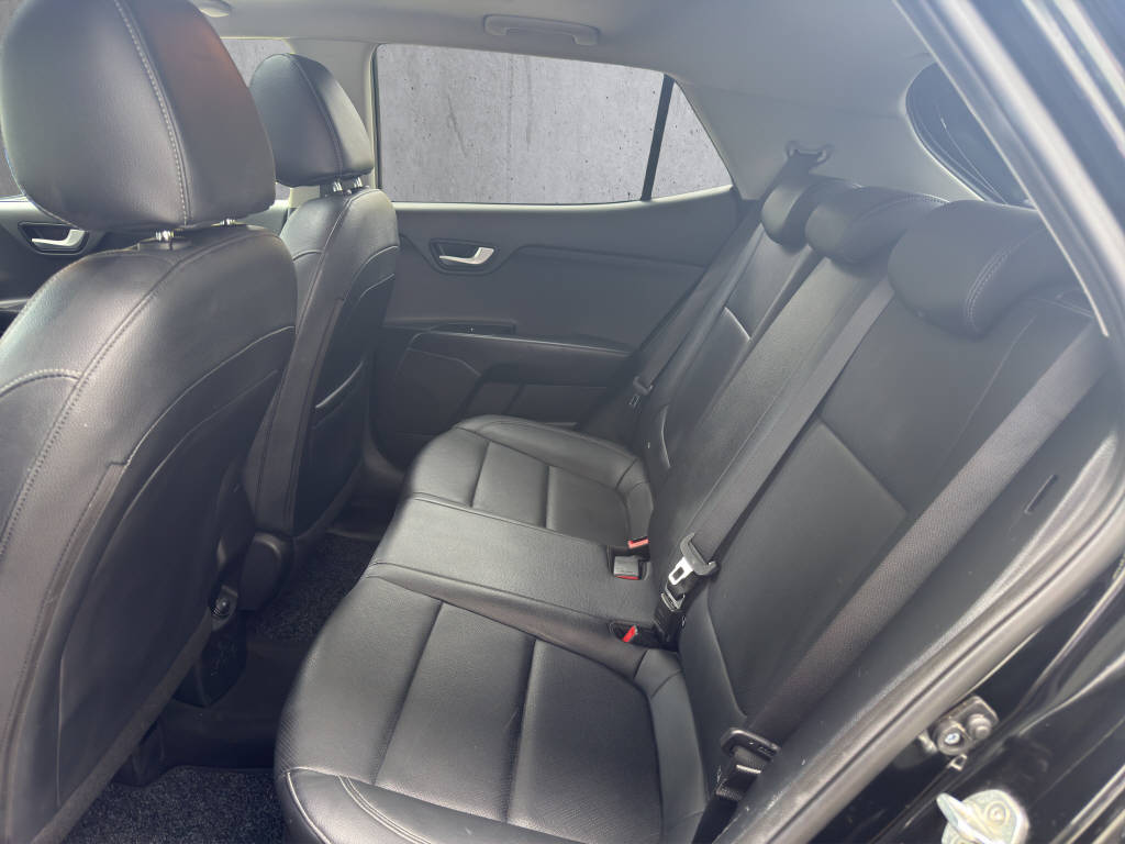 KIA Stonic 1.0 T-GDi-image-11
