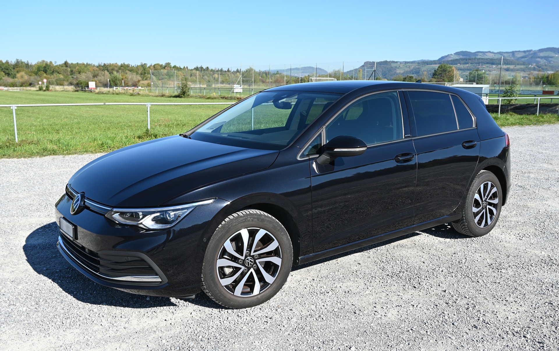 VW 2.0 TDI Life DSG-image-1