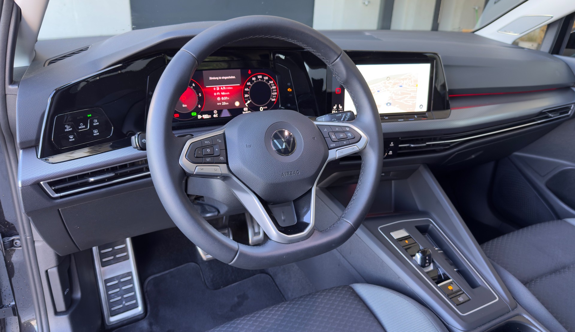 VW 2.0 TDI Life DSG-image-4