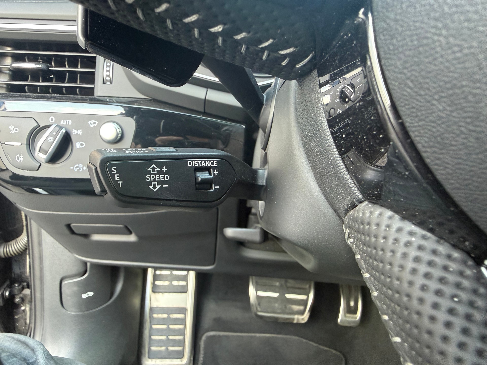 AUDI RS4 Avant 2.9 TFSI quattro tiptronic-image-21
