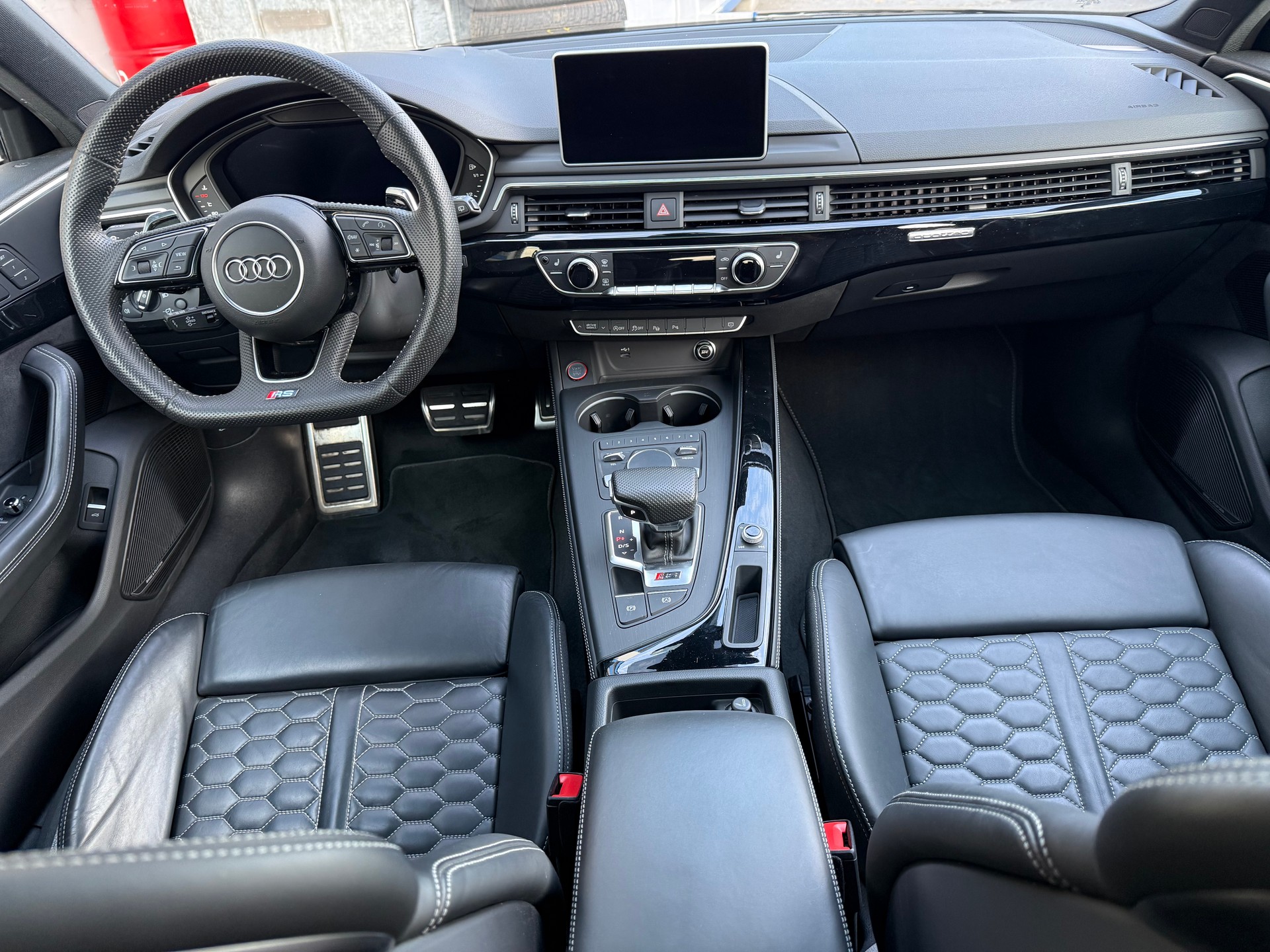 AUDI RS4 Avant 2.9 TFSI quattro tiptronic-image-15