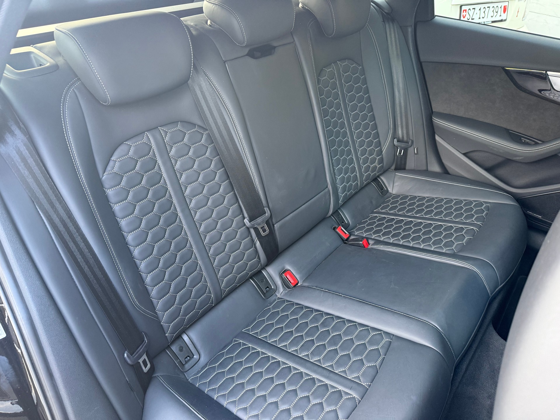 AUDI RS4 Avant 2.9 TFSI quattro tiptronic-image-11