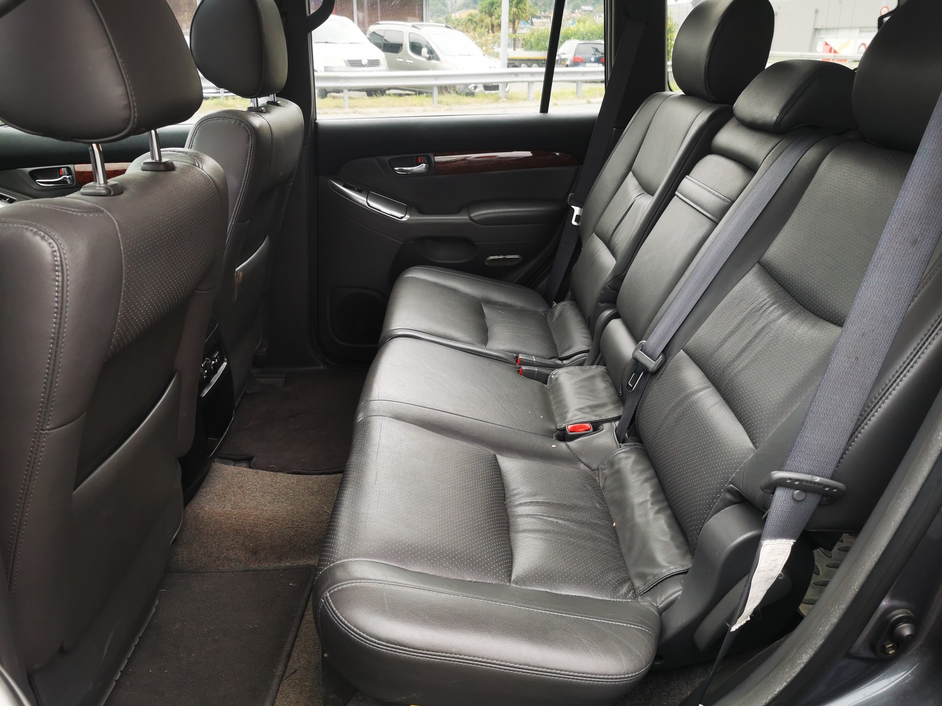 TOYOTA Land Cruiser 4.0 V6 Linea Sol-image-11