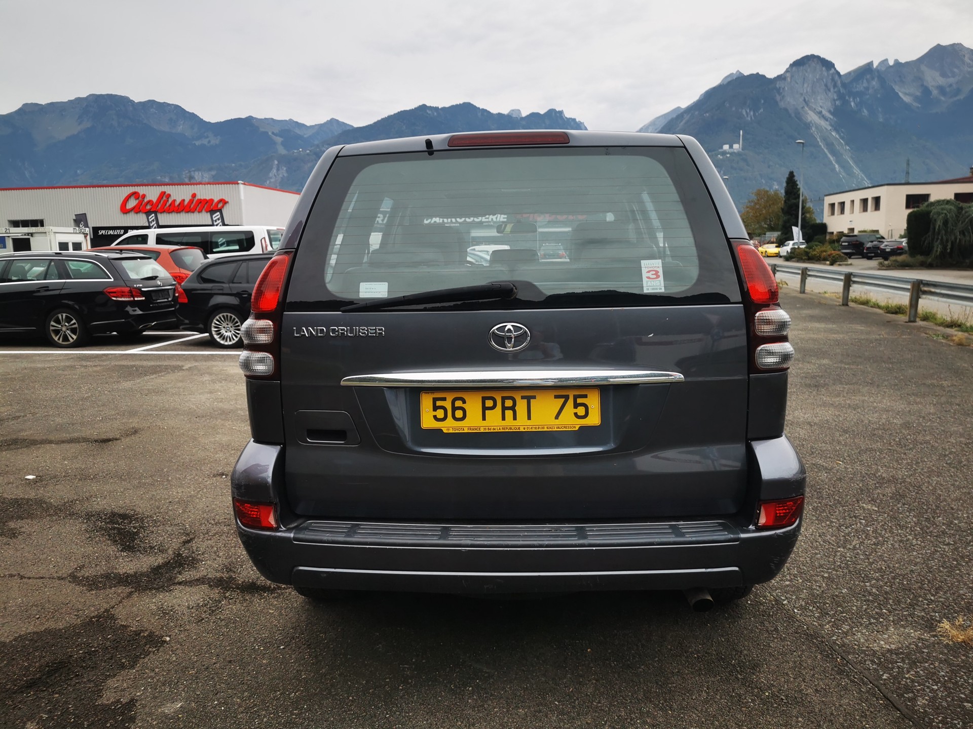 TOYOTA Land Cruiser 4.0 V6 Linea Sol-image-2