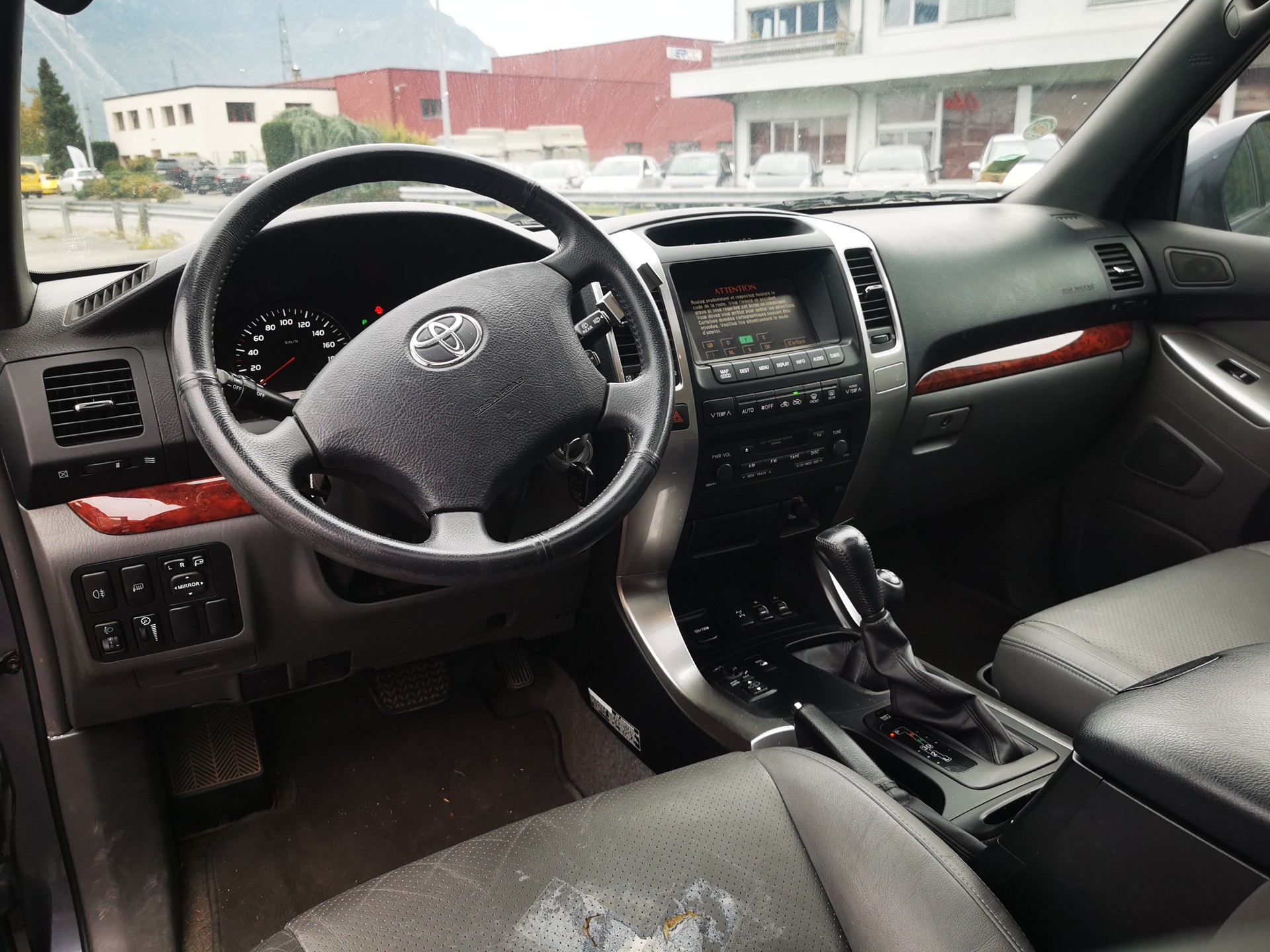 TOYOTA Land Cruiser 4.0 V6 Linea Sol-image-9